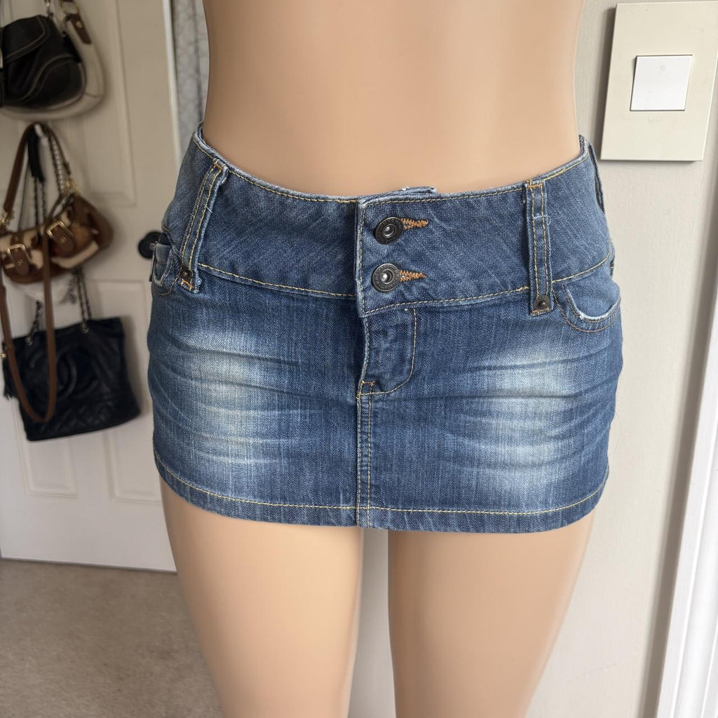 y2k 2000s low rise zip pocket denim micro mini skirt