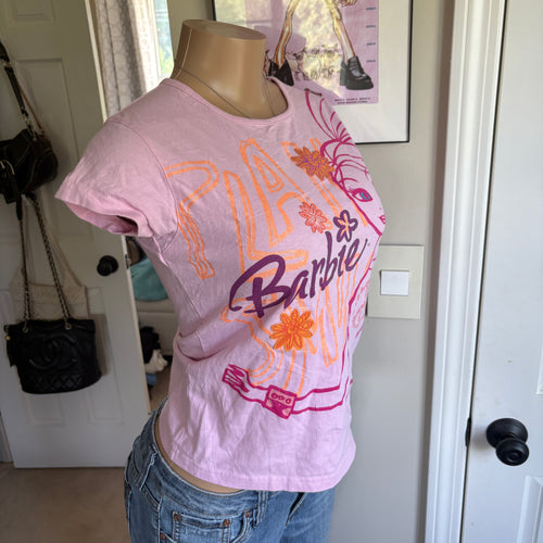 00s 2006 Barbie iconic pink baby tee (size XS)