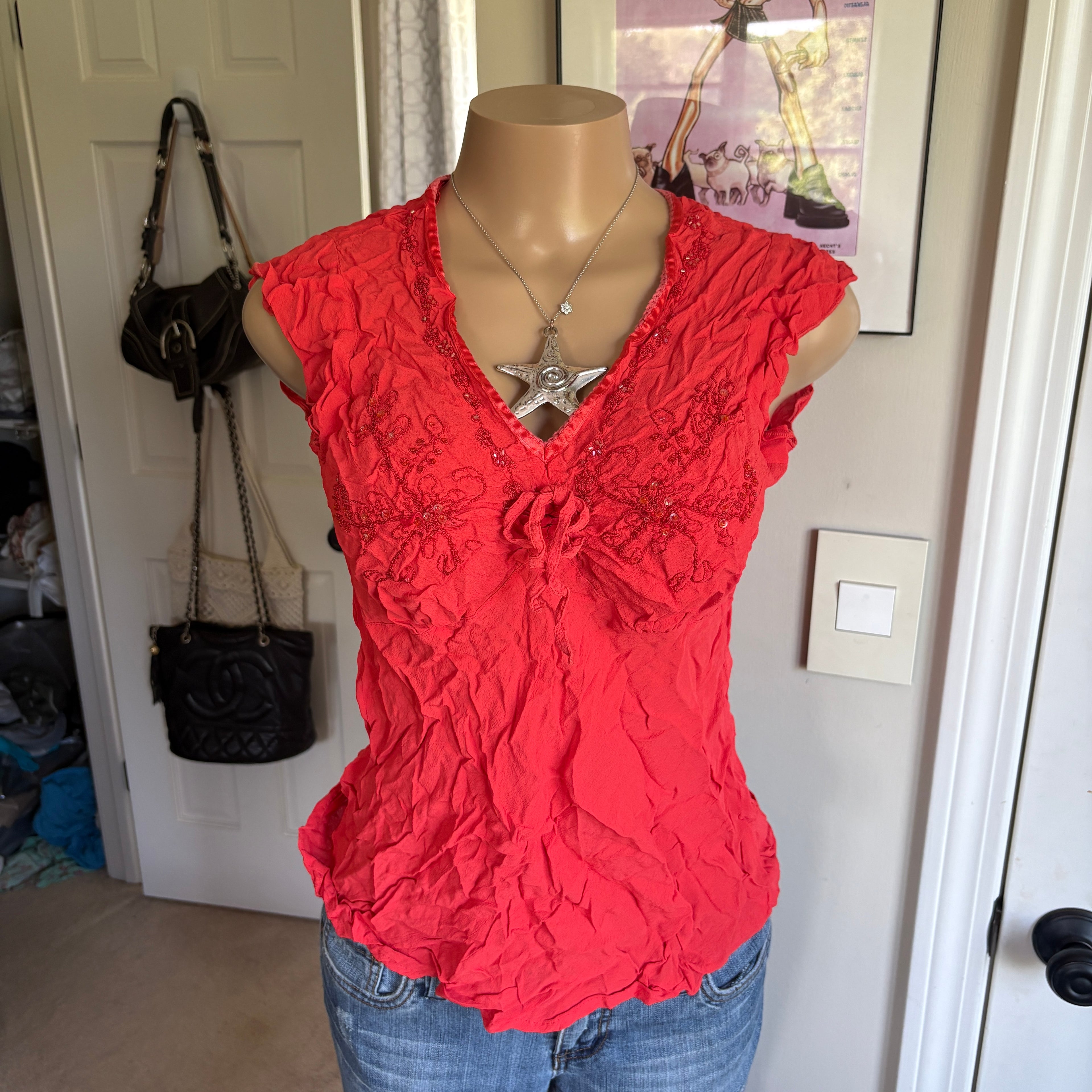 00s red beaded floral short sleeve (size S)