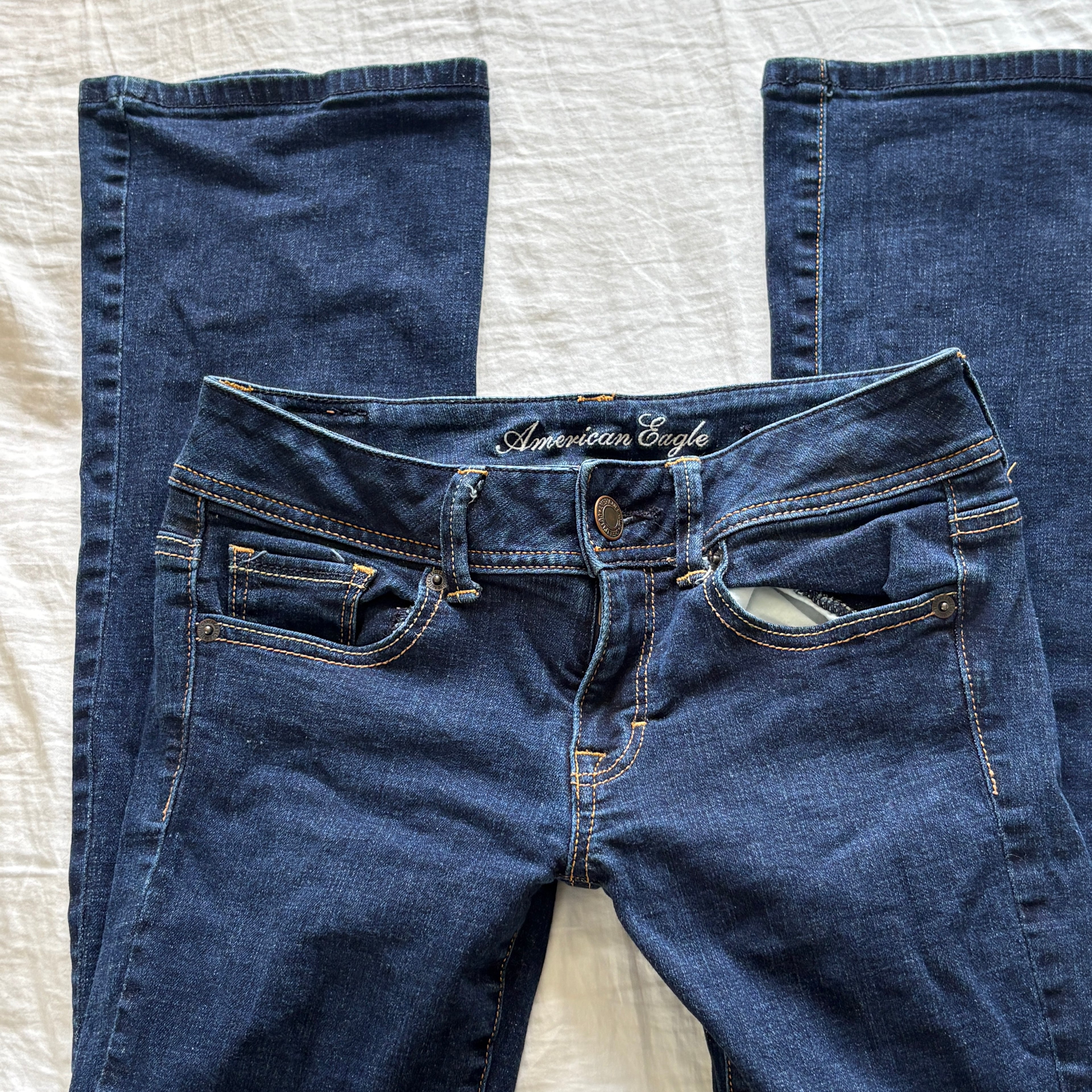00s American Eagle dark wash low rise bootcut jeans (size S)