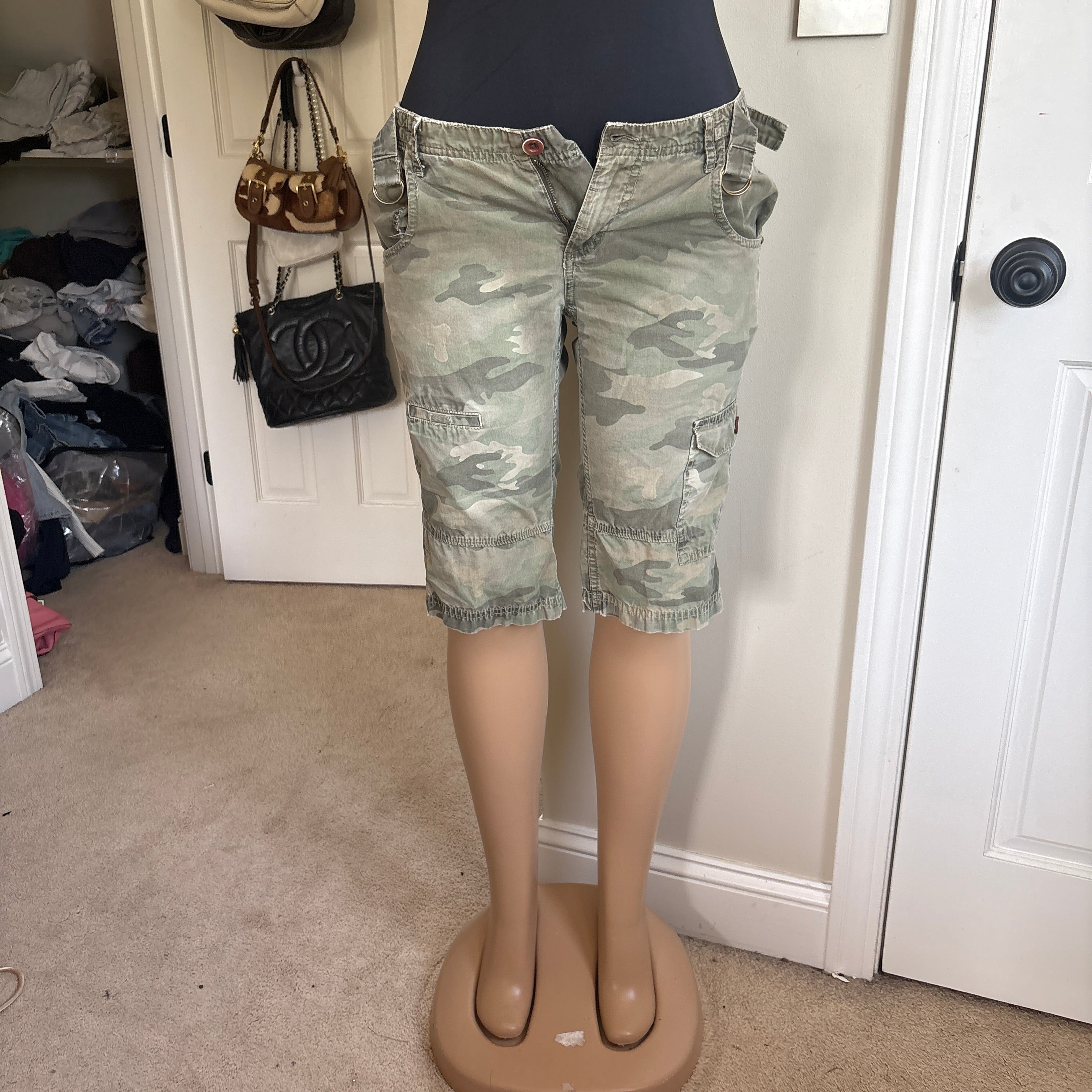 00s Prana camo cargo cropped pants (size S)