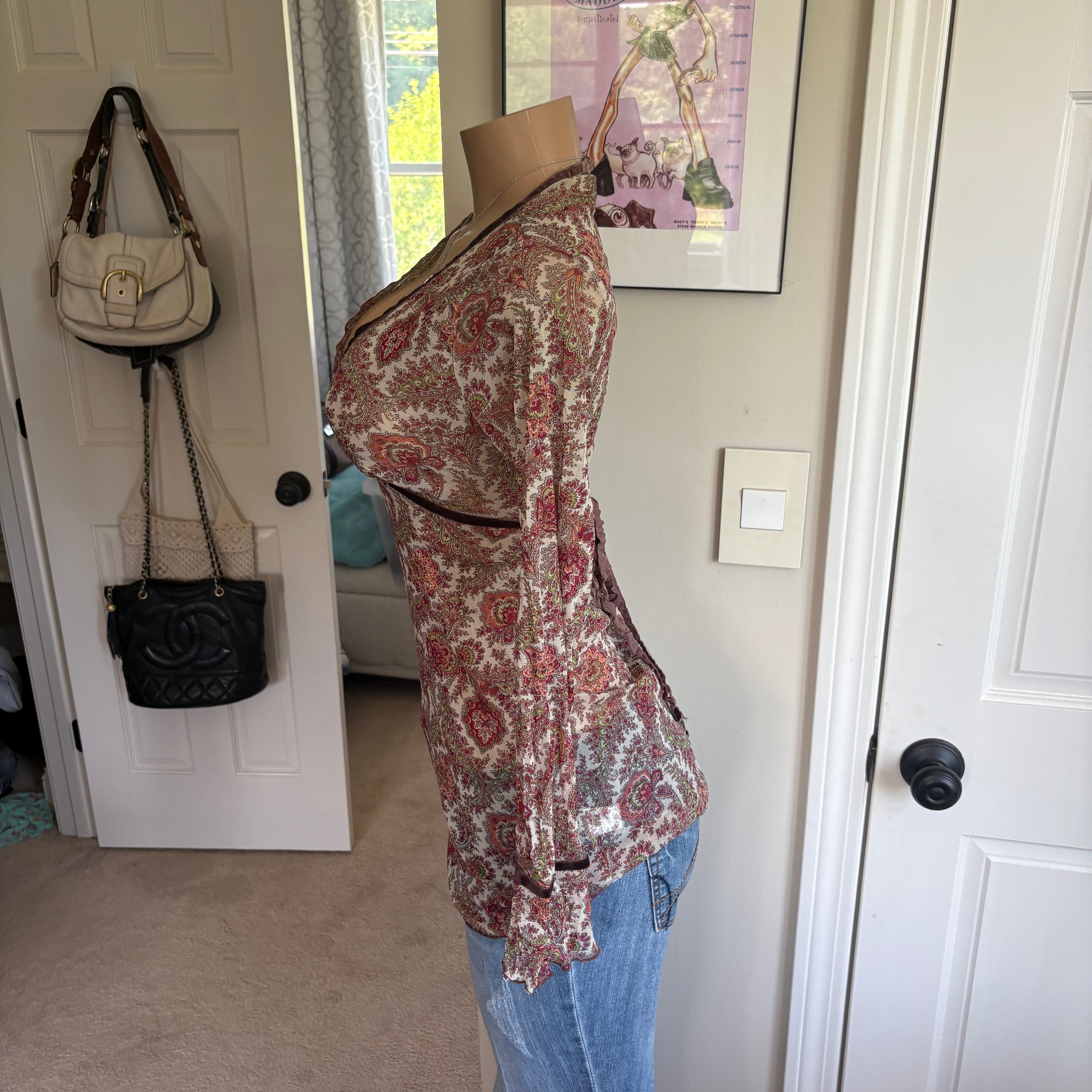 00s floral sheer tie back long sleeve (size S/M)