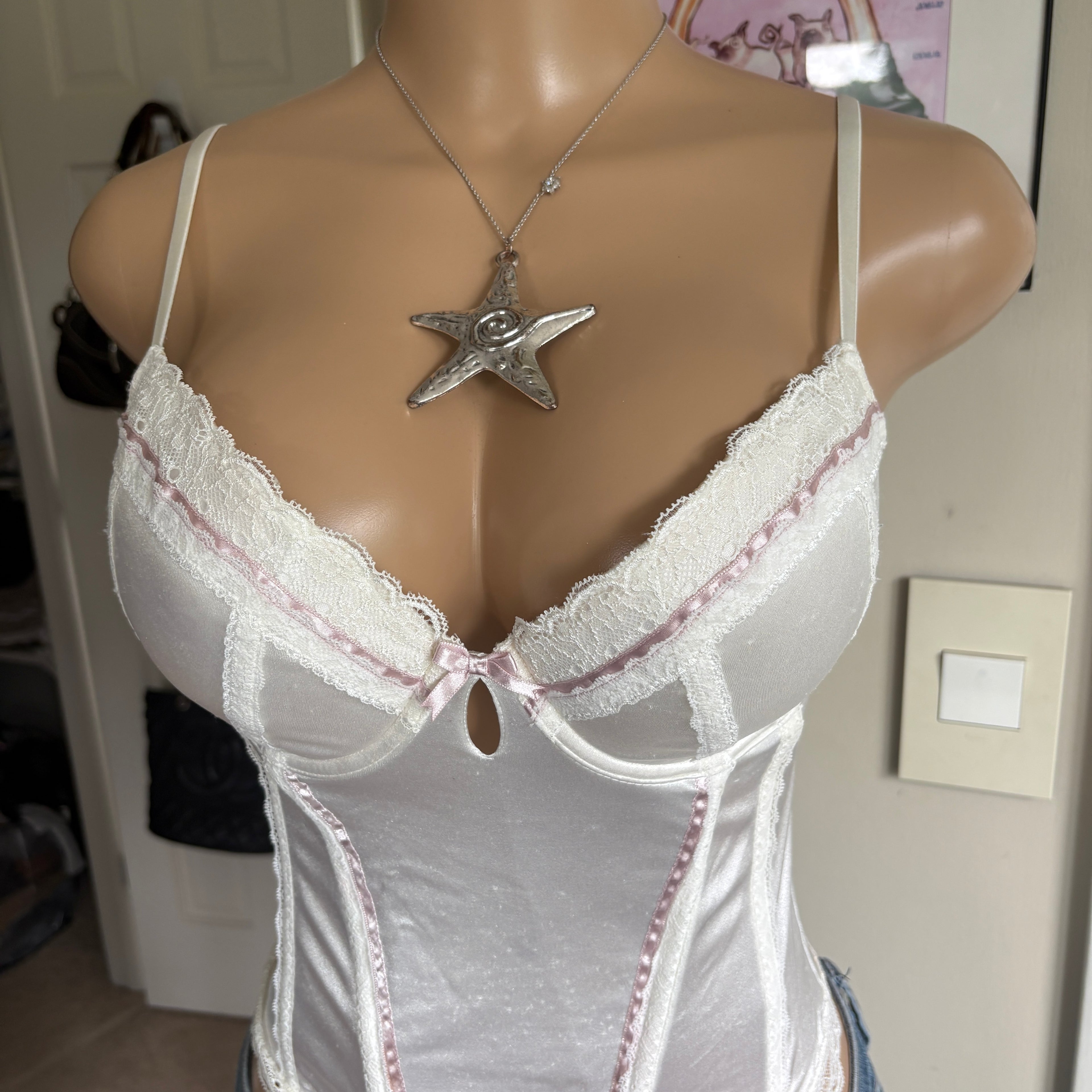 00s bow white & pink bow bustier corset top (size L)