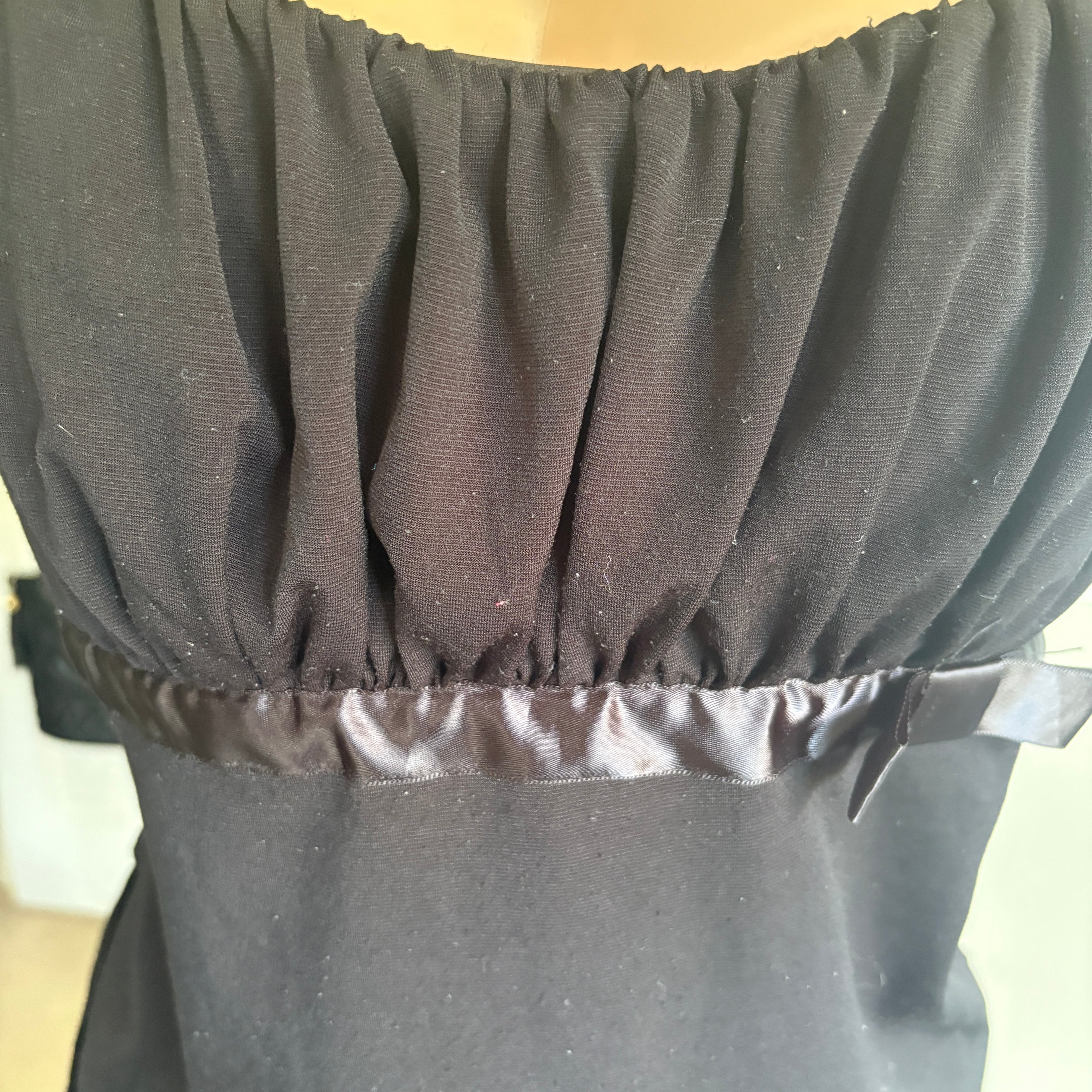 00s black ruched bust bow cami (size L)