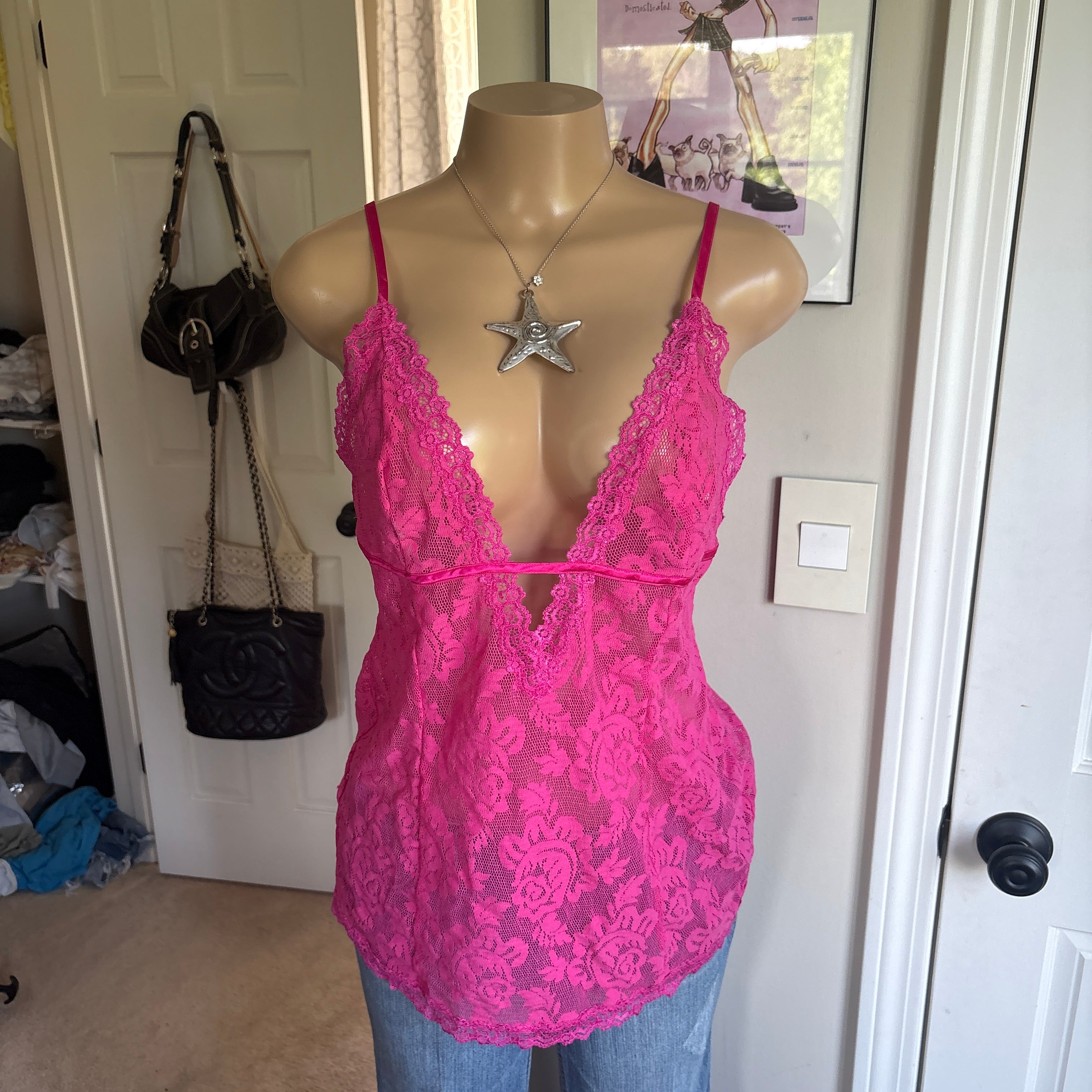 00s Victoria's Secret pink floral lace slip top (size L)