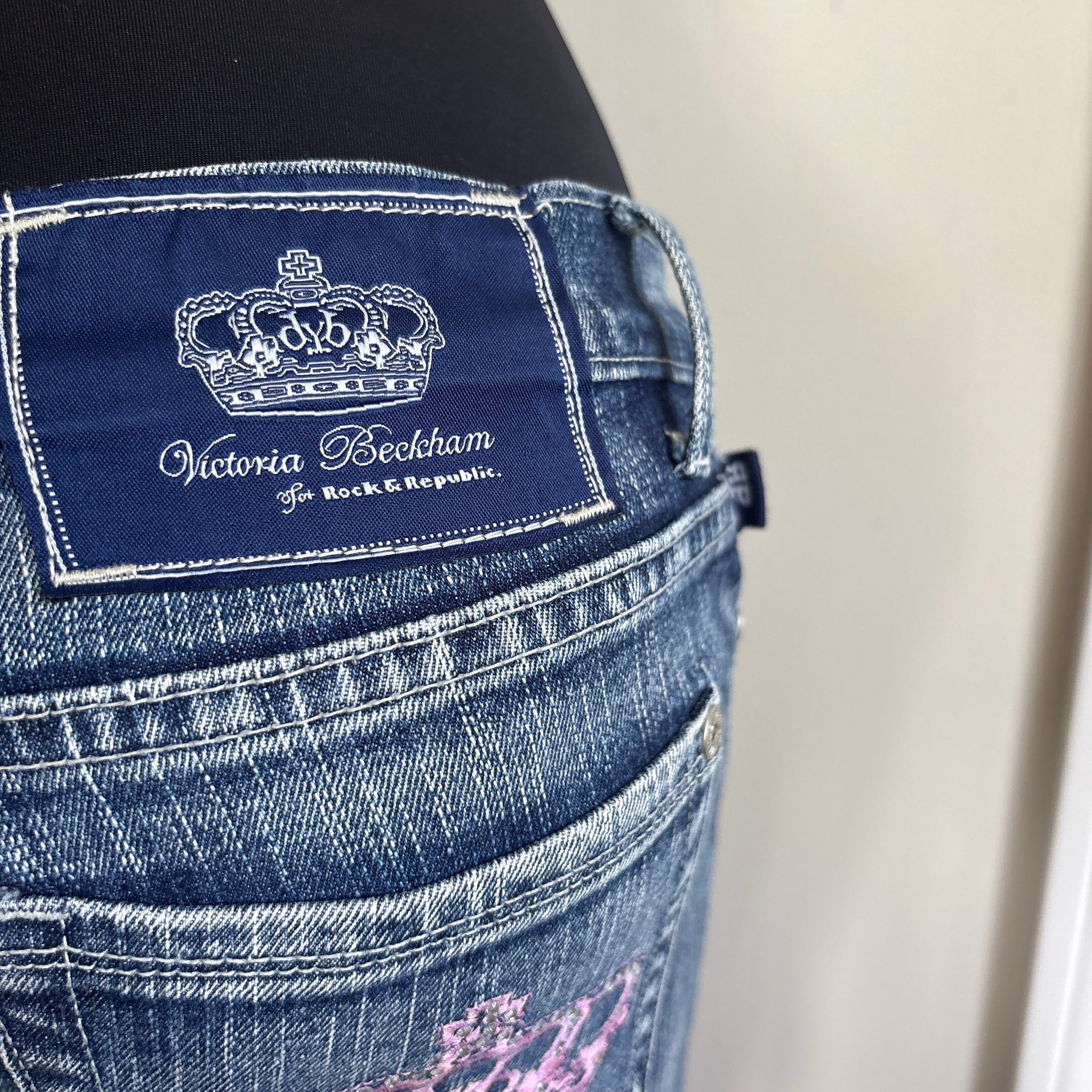 00s Victoria Beckham x Rock & Republic low rise jeans (size S/M)