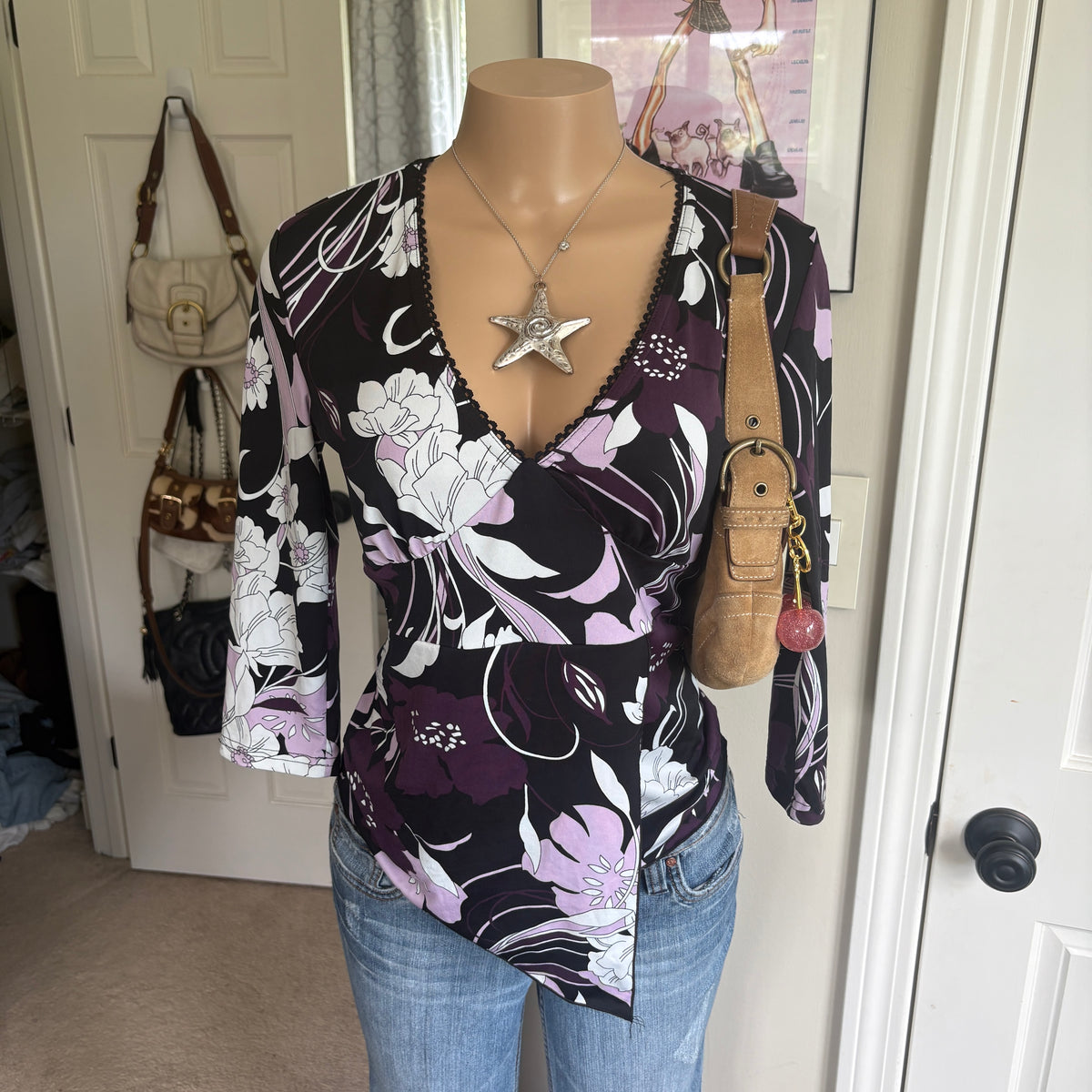 00s IZ Byer purple floral v neck long sleeve top (size M)