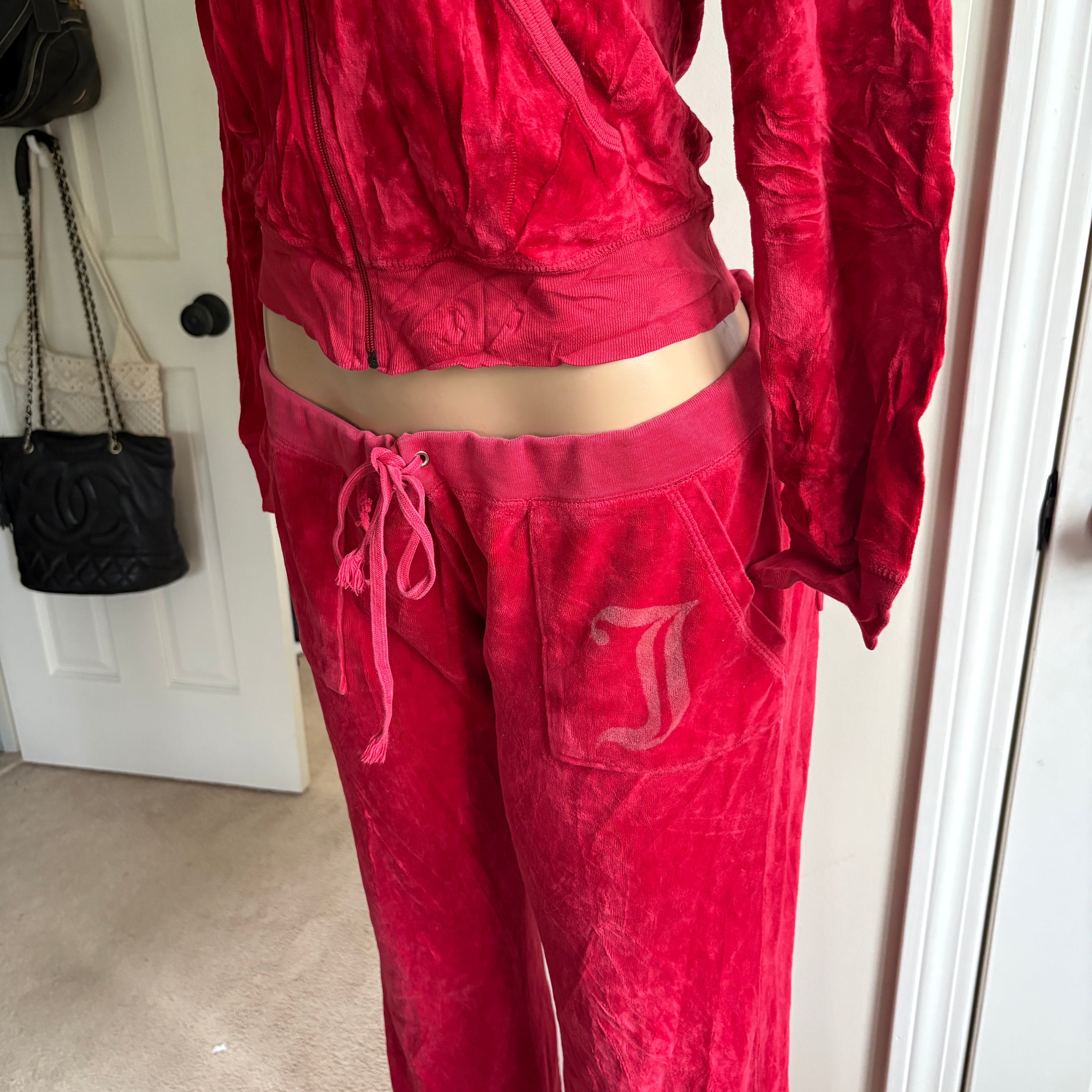 00s Juicy Couture red velour tracksuit set (size L)