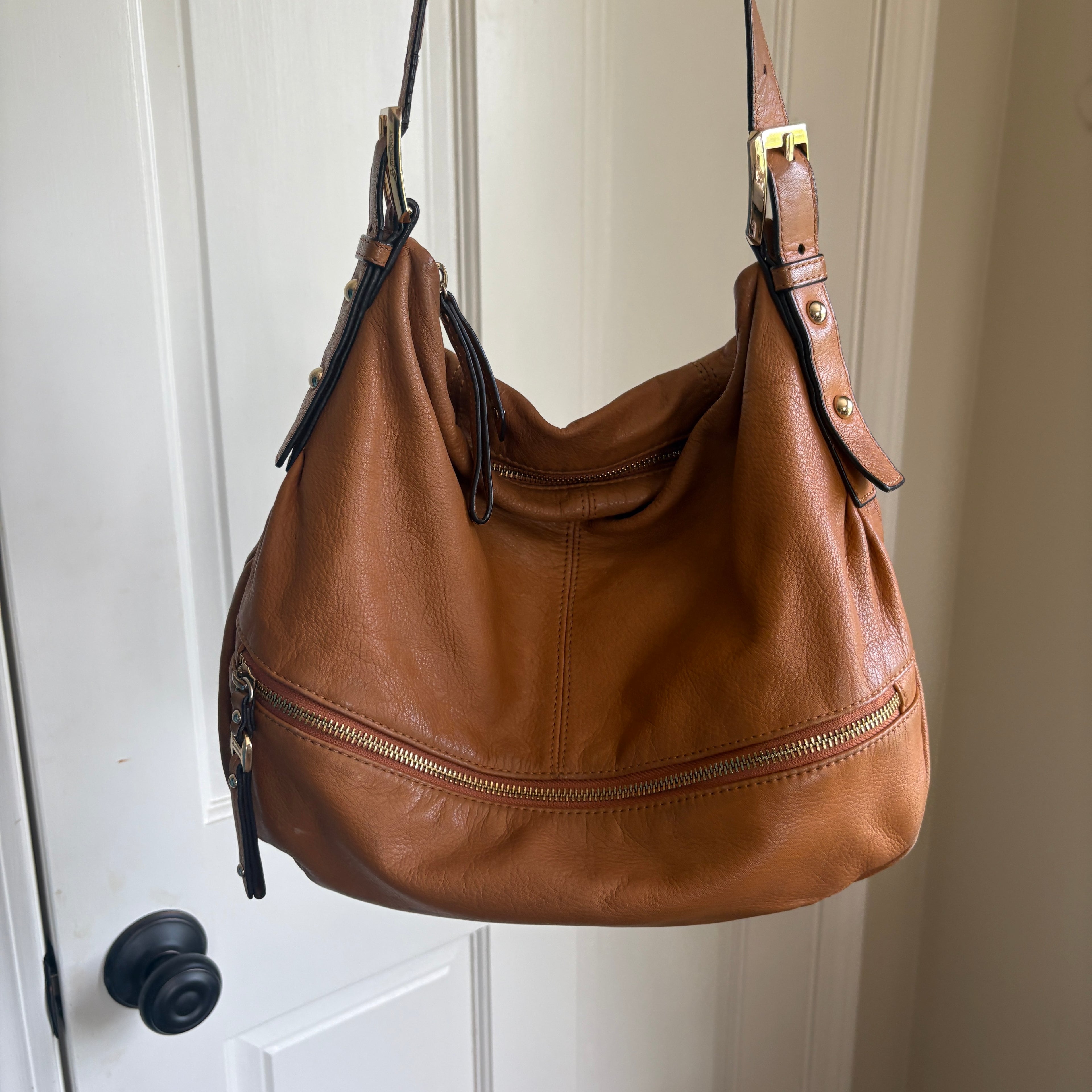 00s B Makowsky brown leather hobo bag