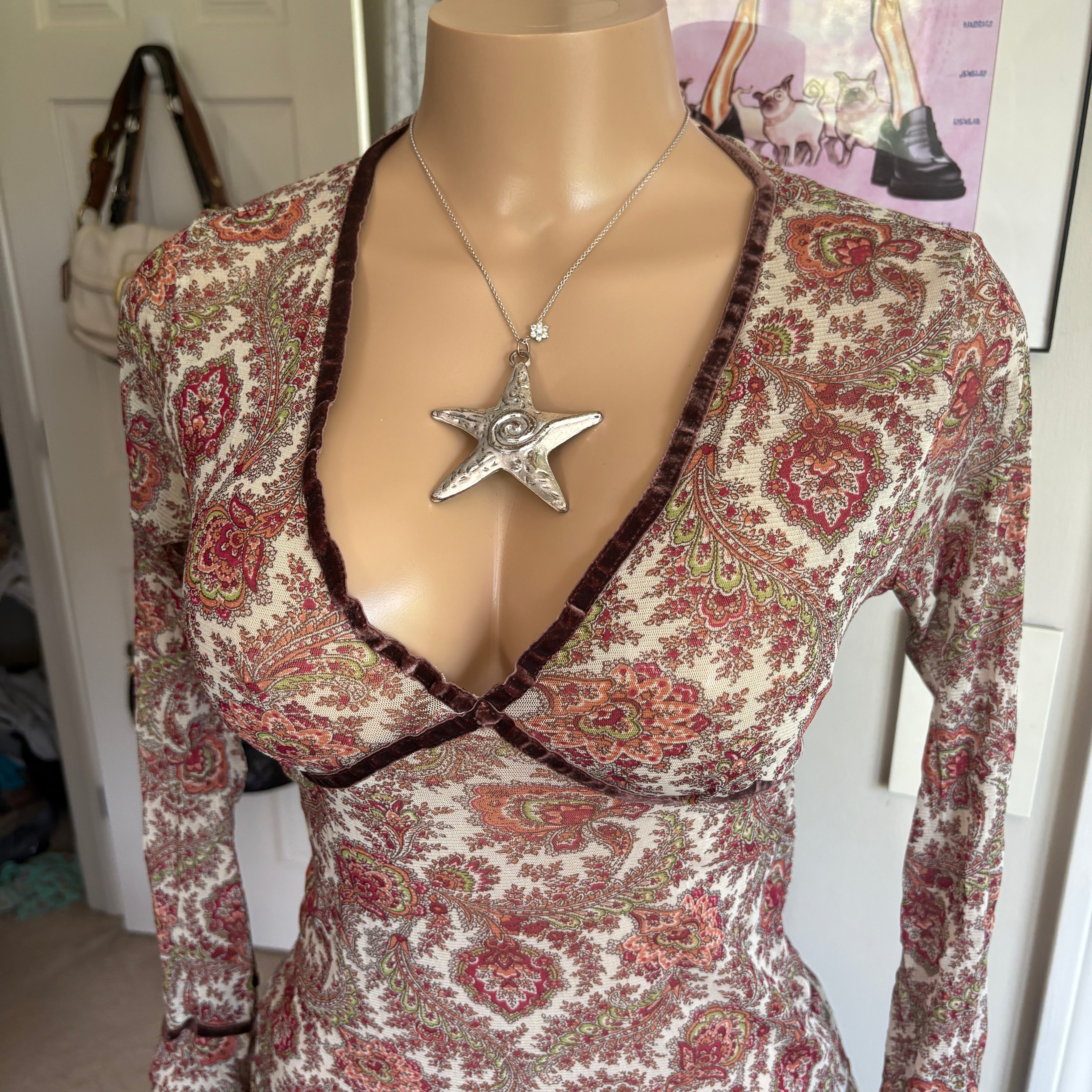 00s floral sheer tie back long sleeve (size S/M)