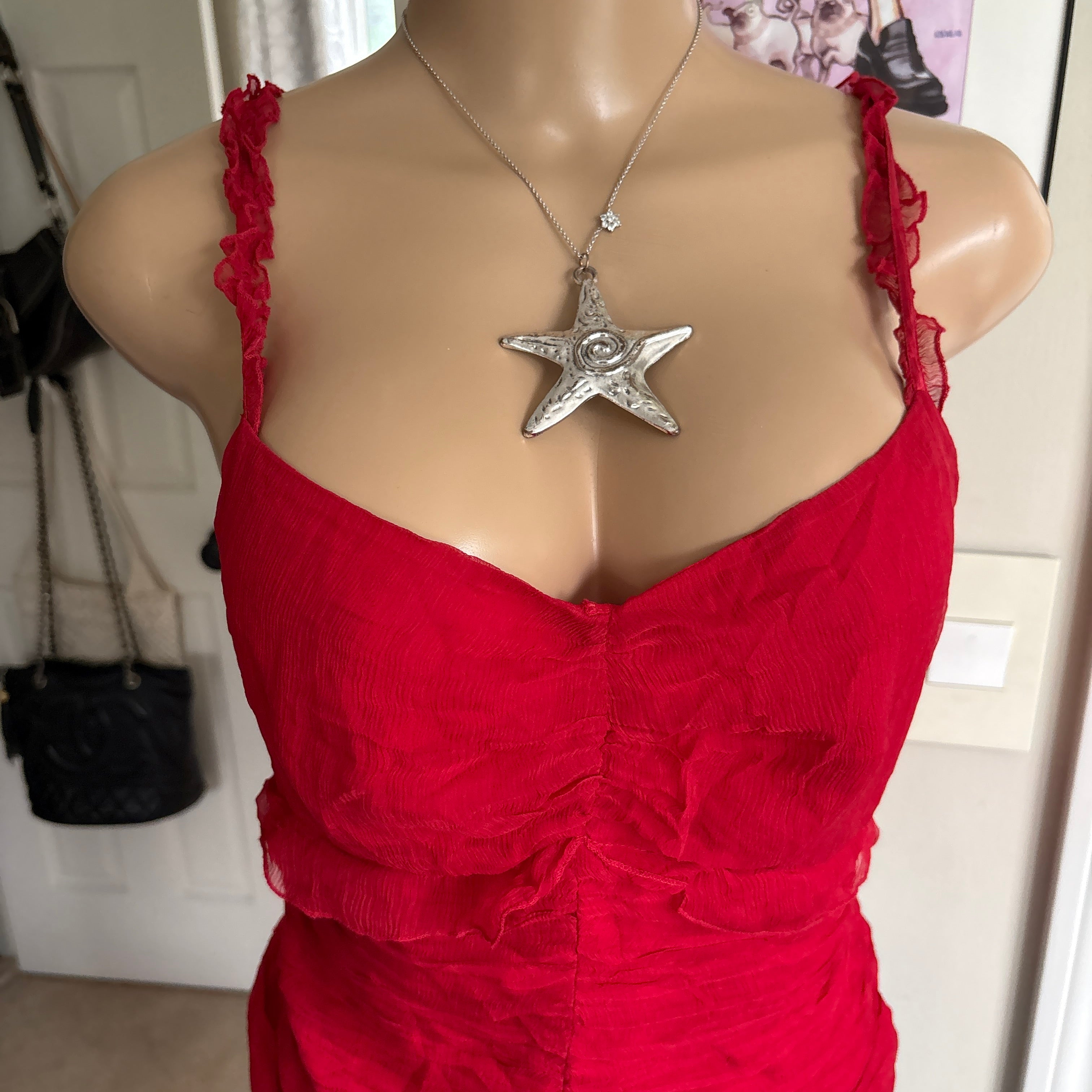 00s red silk cami tank top (size M)