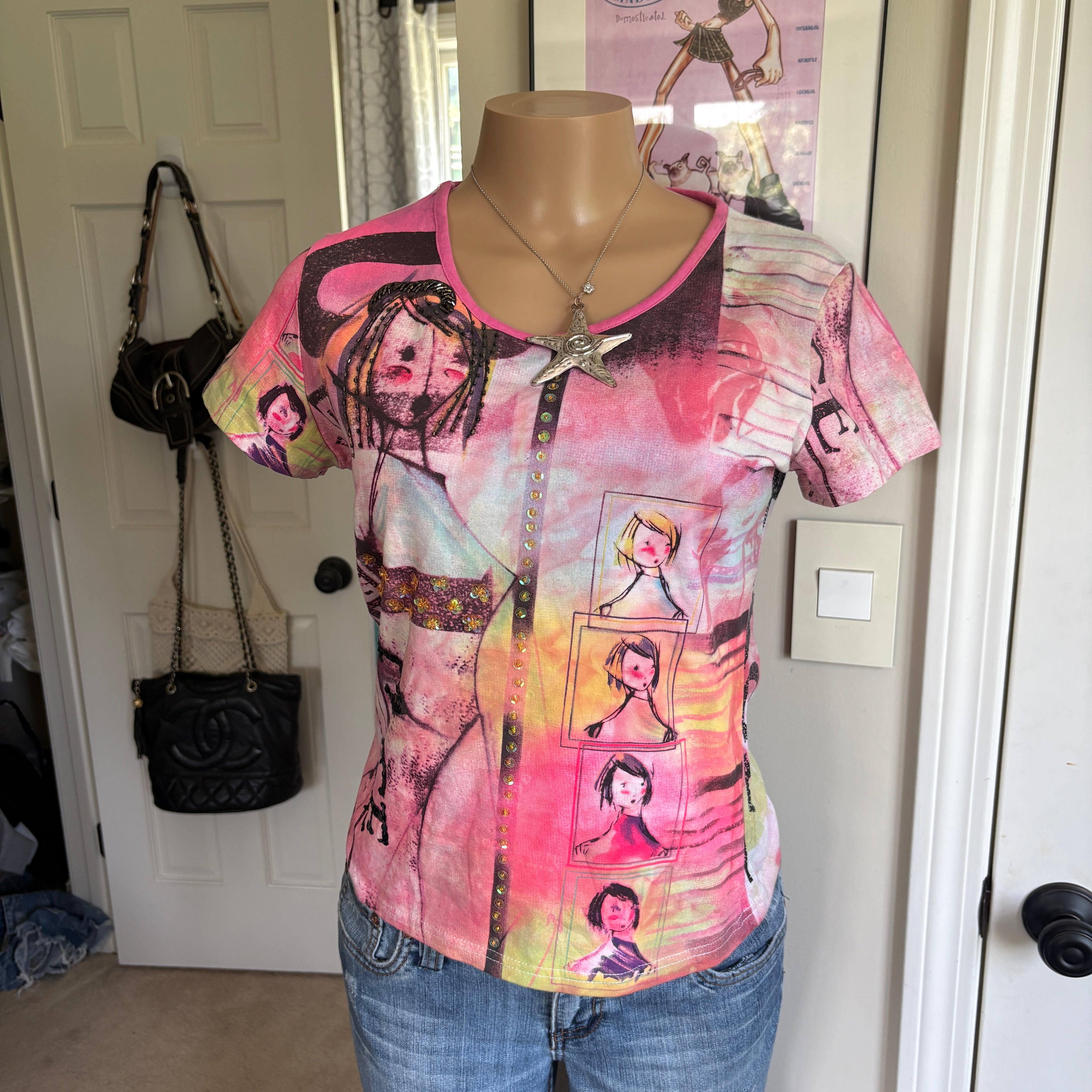 00s Custo Barcelona pink abstract t shirt  (size M/L)