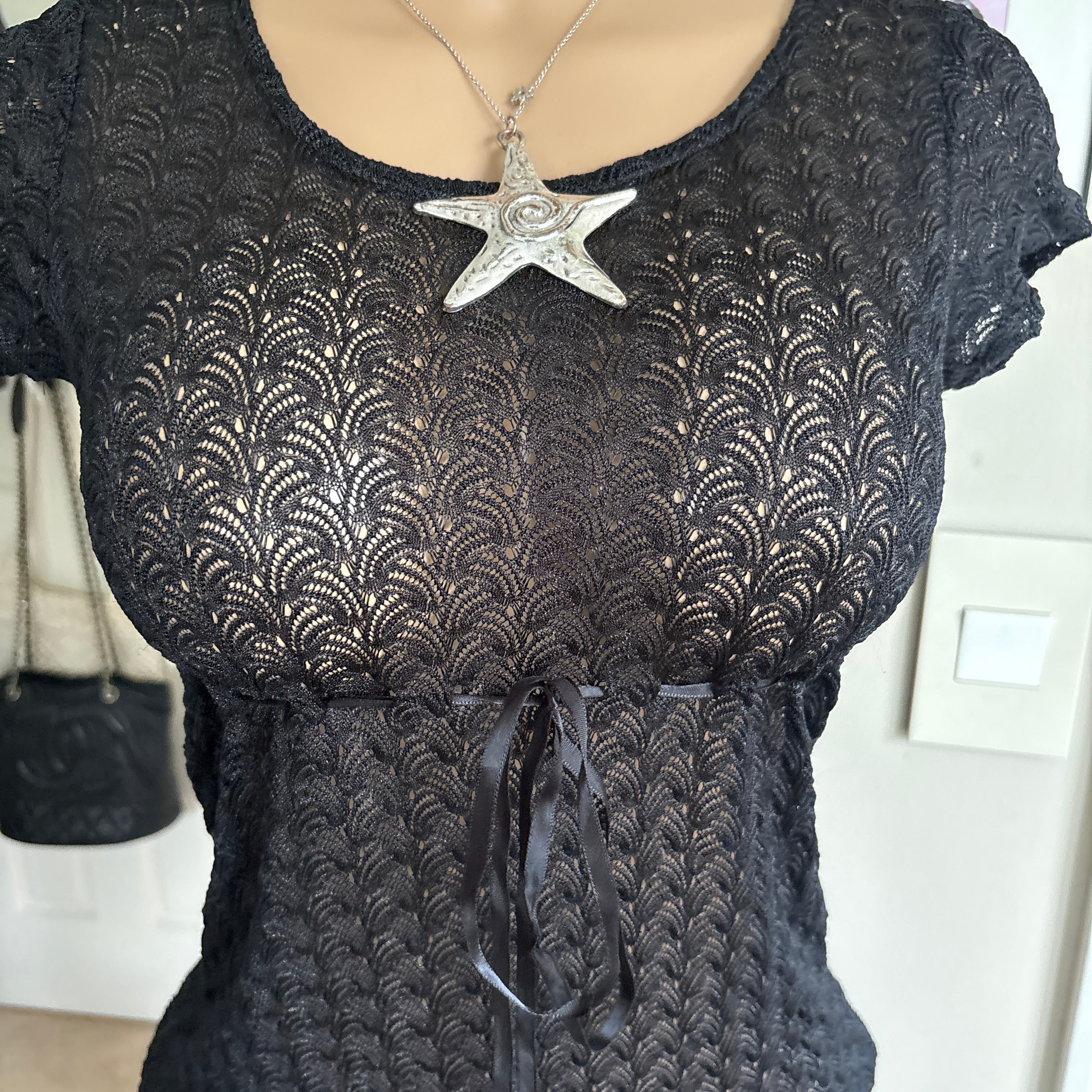 00s black knit crochet bow short sleeve (size M)