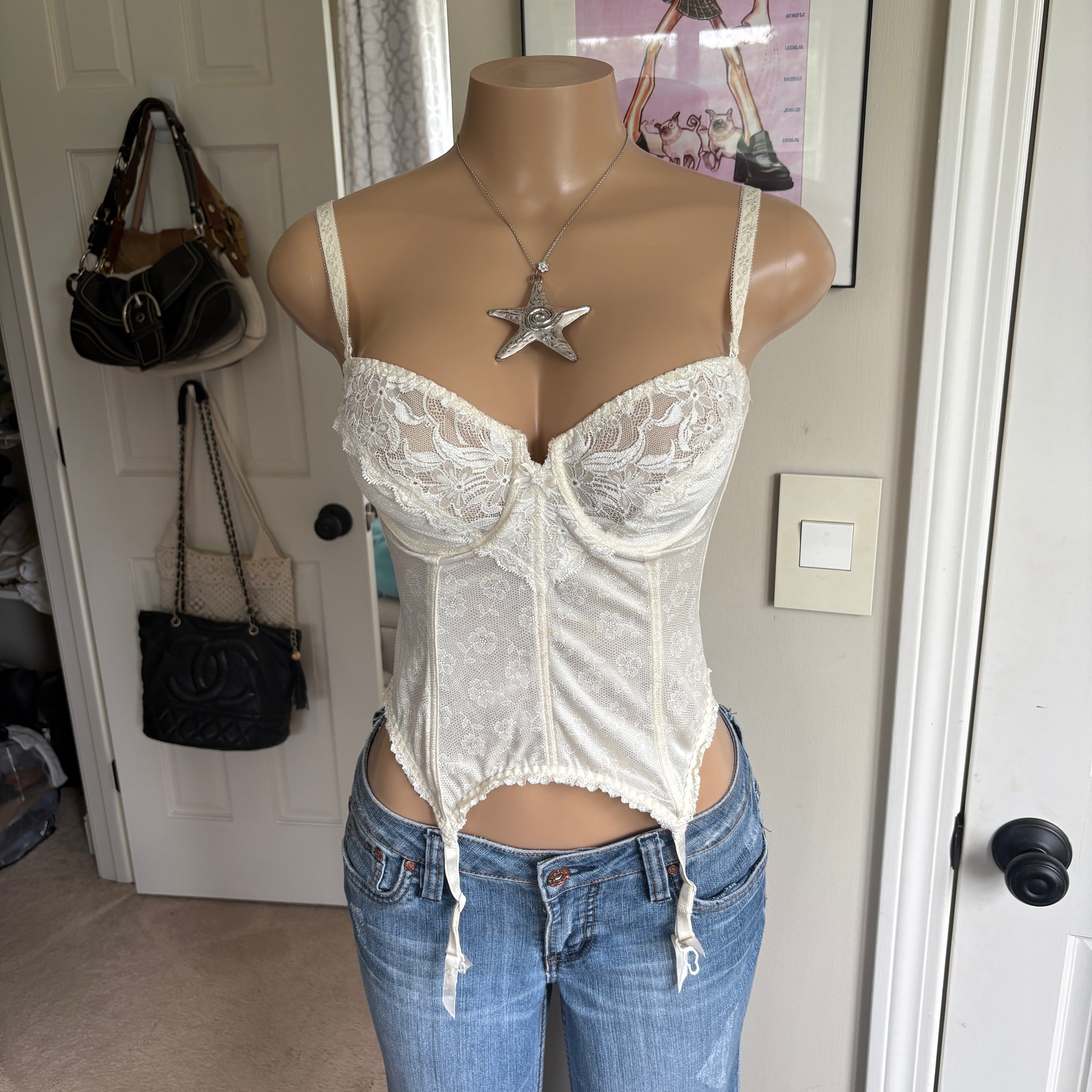 00s white lace corset top (size M)