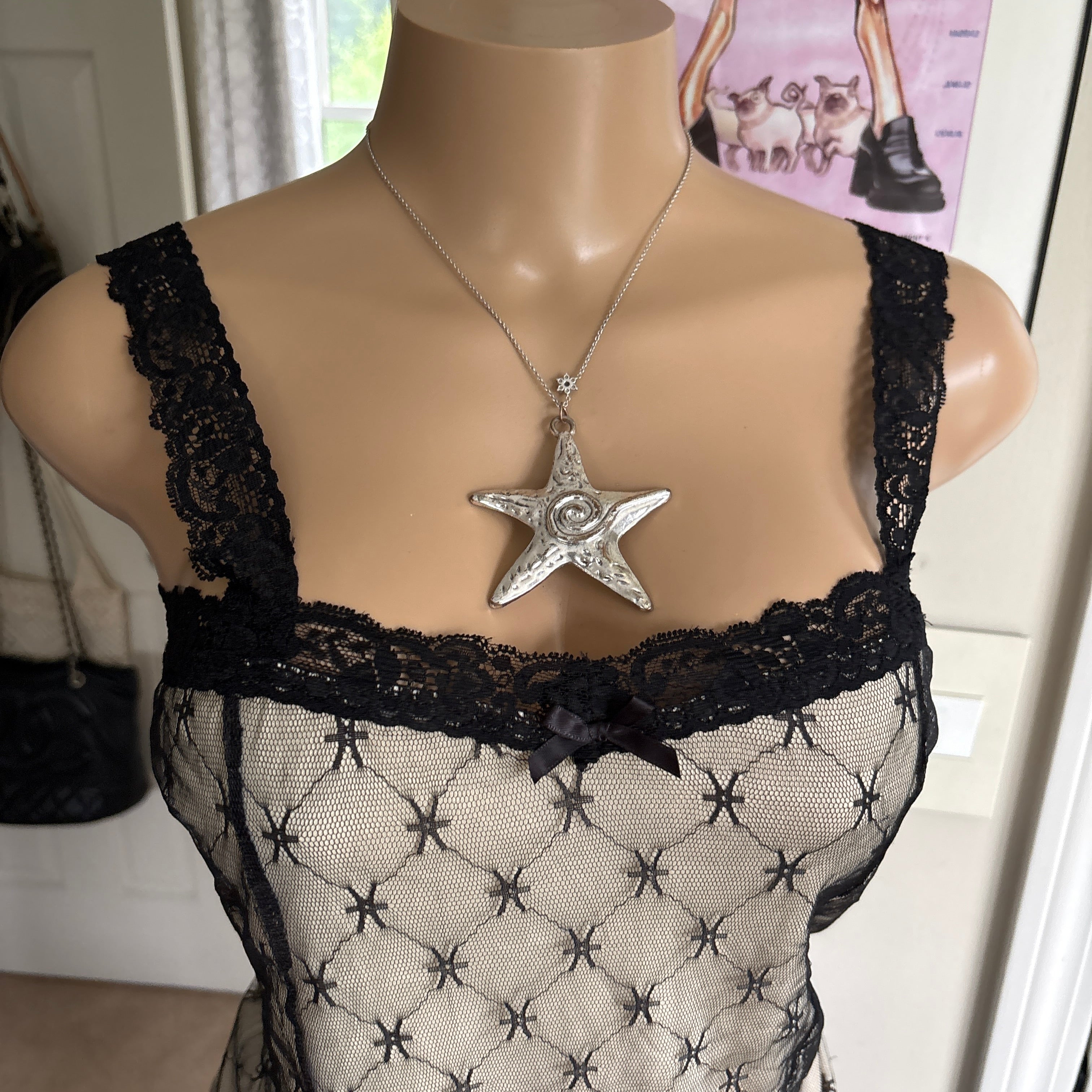 00s tan & black lace tank top (size L)