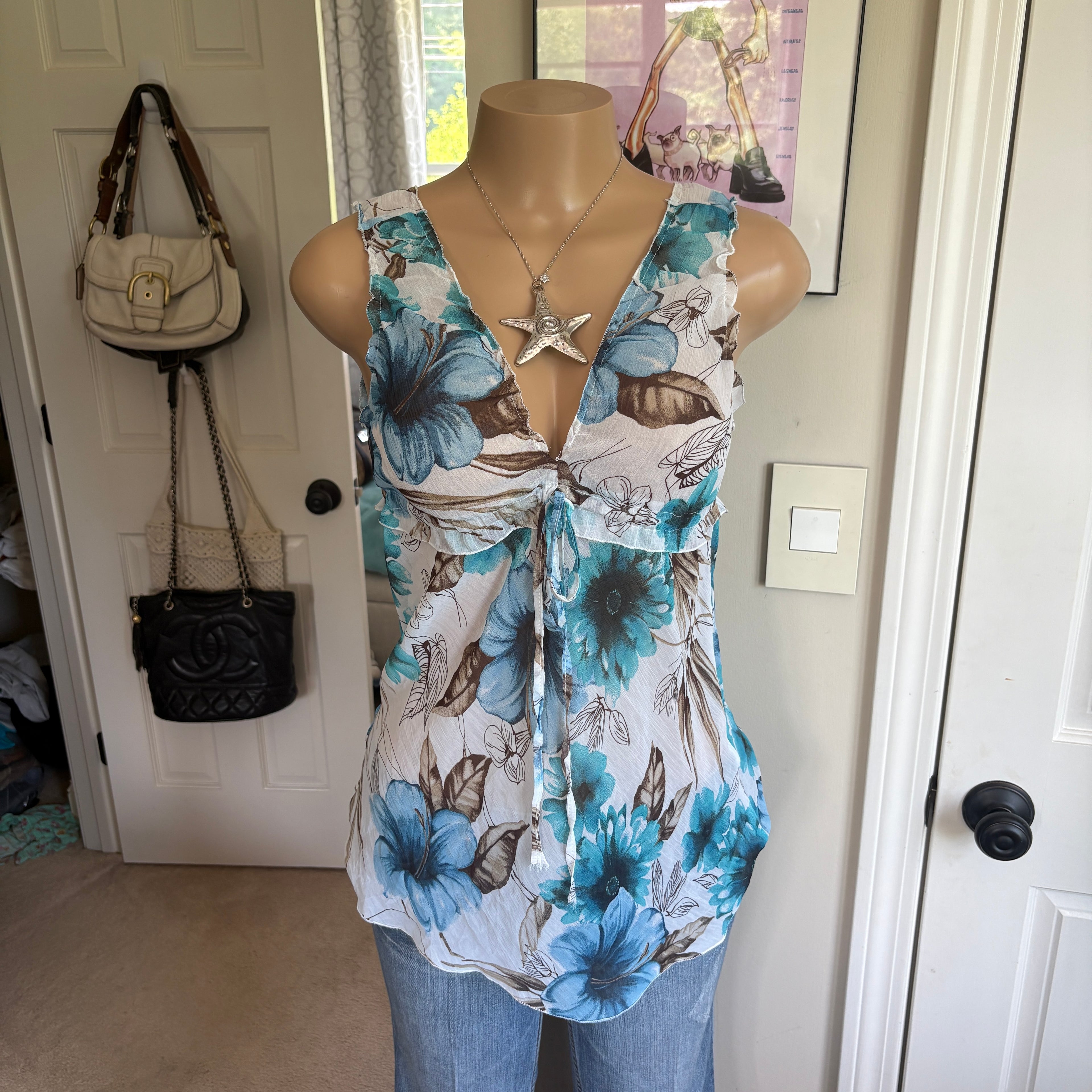 00s blue floral bow tank top (size L)