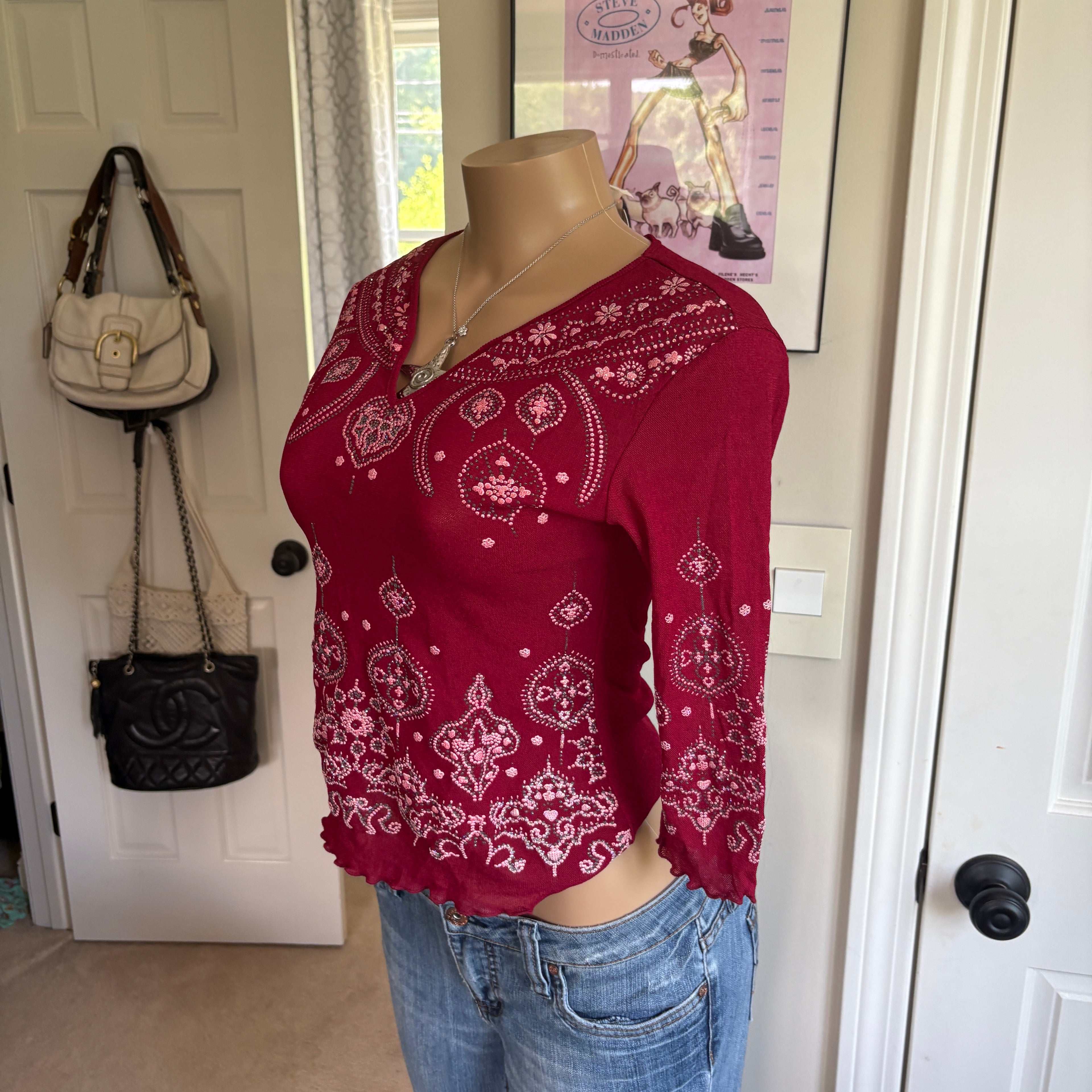 00s boho red floral long sleeve top (size M)