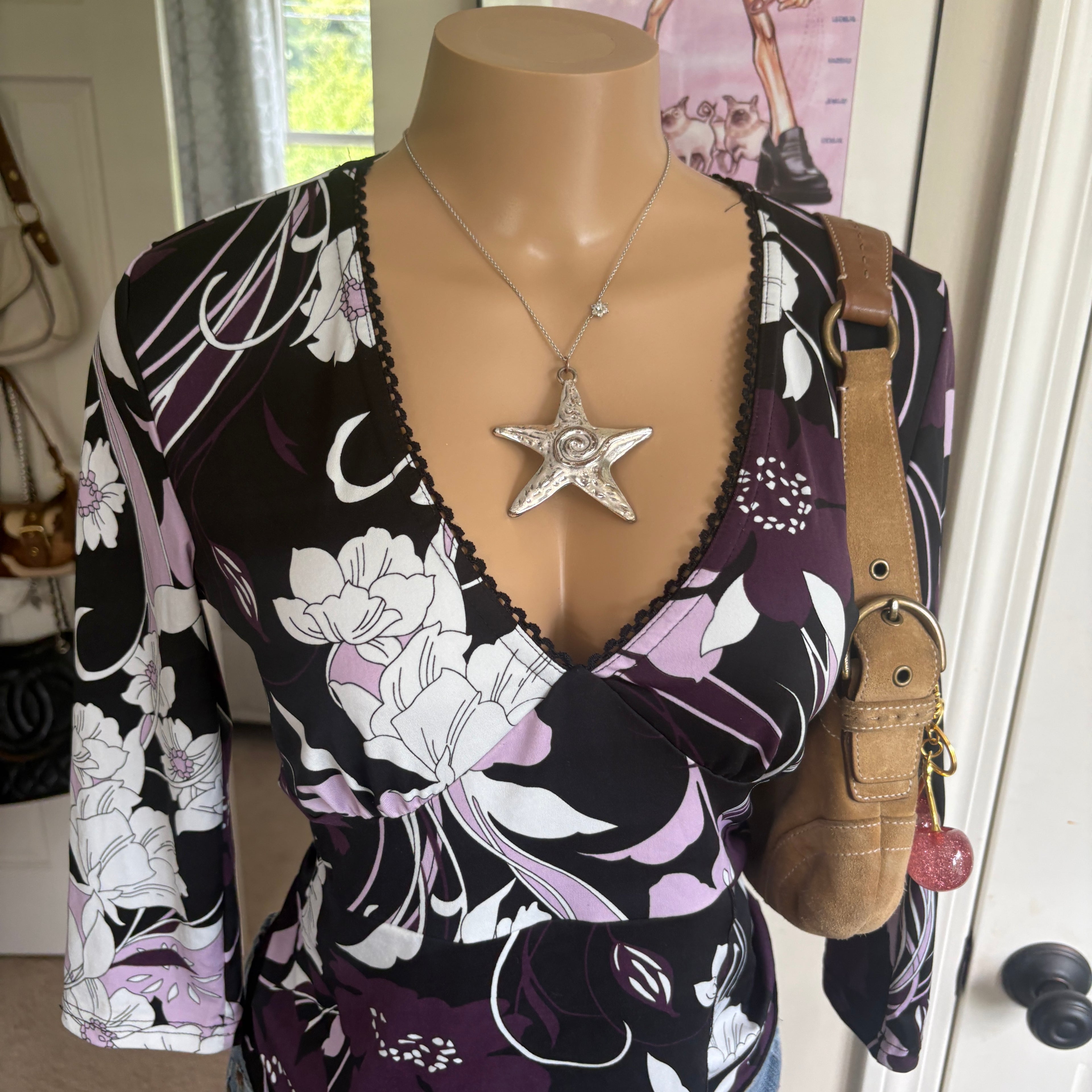 00s IZ Byer purple floral v neck long sleeve top (size M)