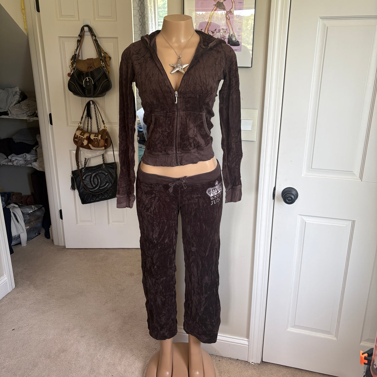 00s vintage Juicy Couture brown queen of stuff tracksuit set (size S)