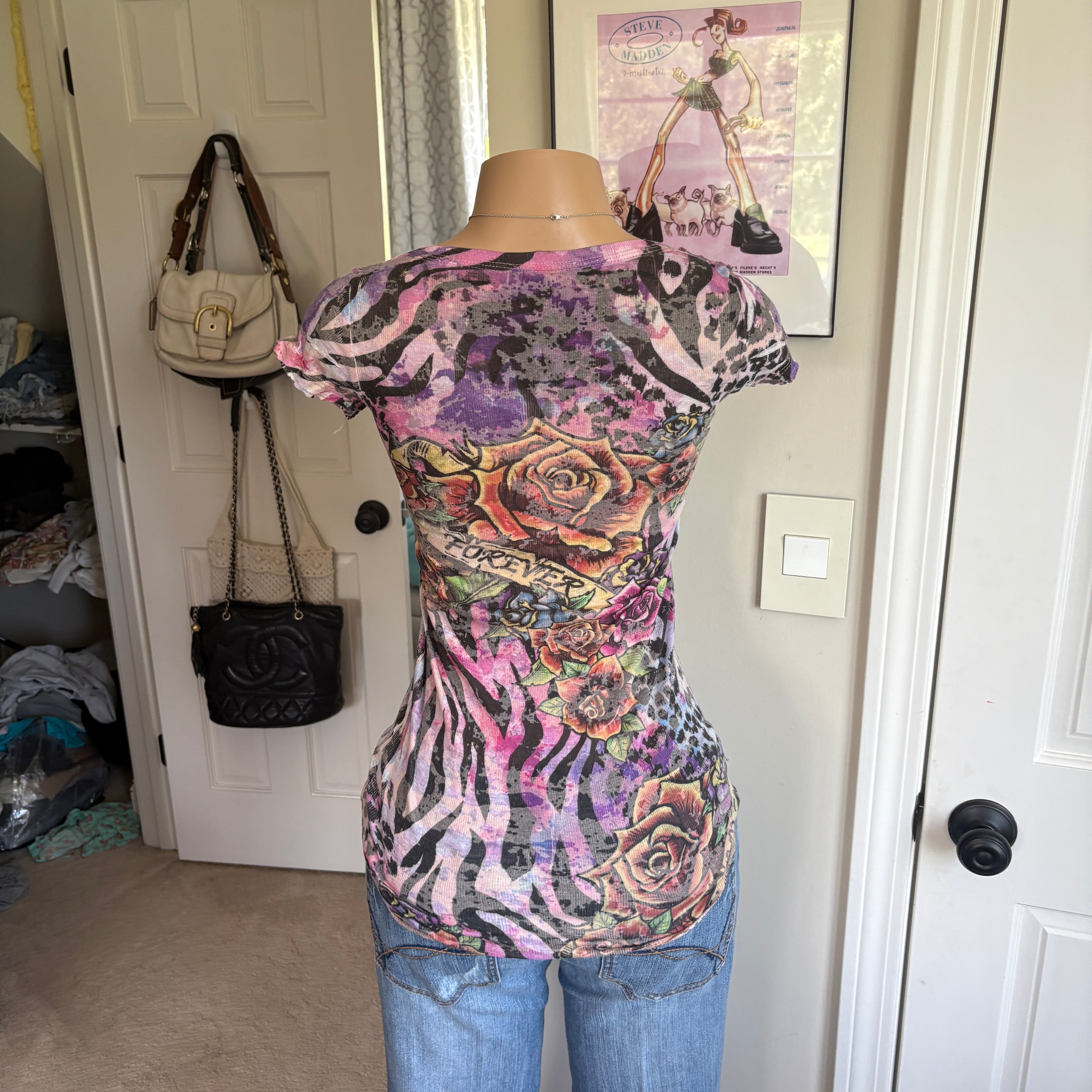 00s unique leopard & floral graphic short sleeve (size XS)