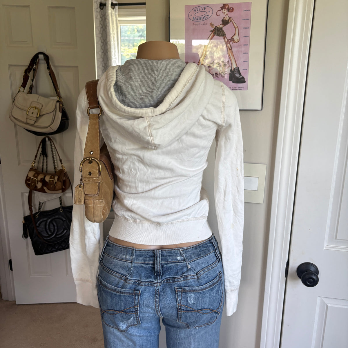 00s Abercrombie & Fitch white spellout zip hoodie (size S)