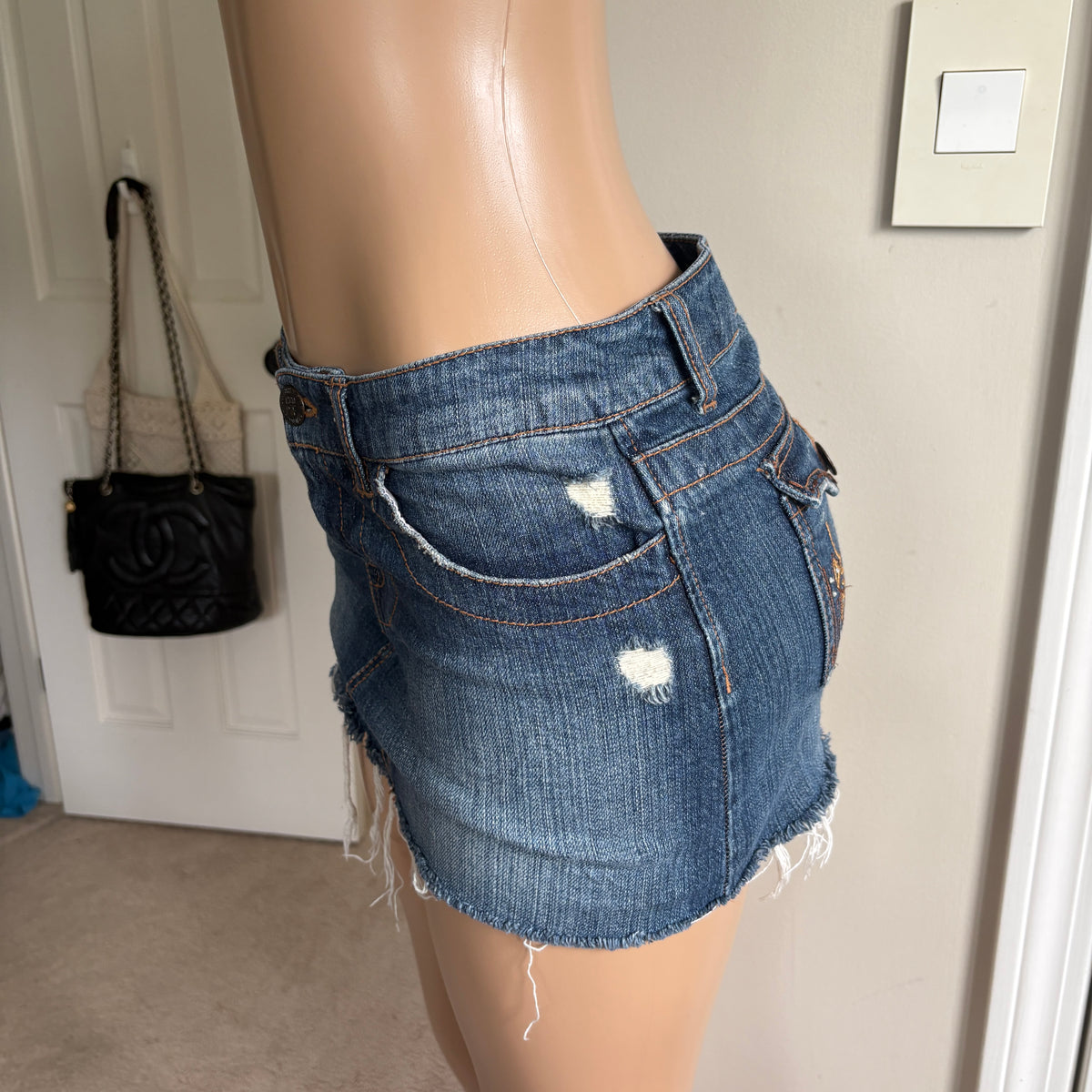 00s Celebrity Pink denim mini skirt (size M)