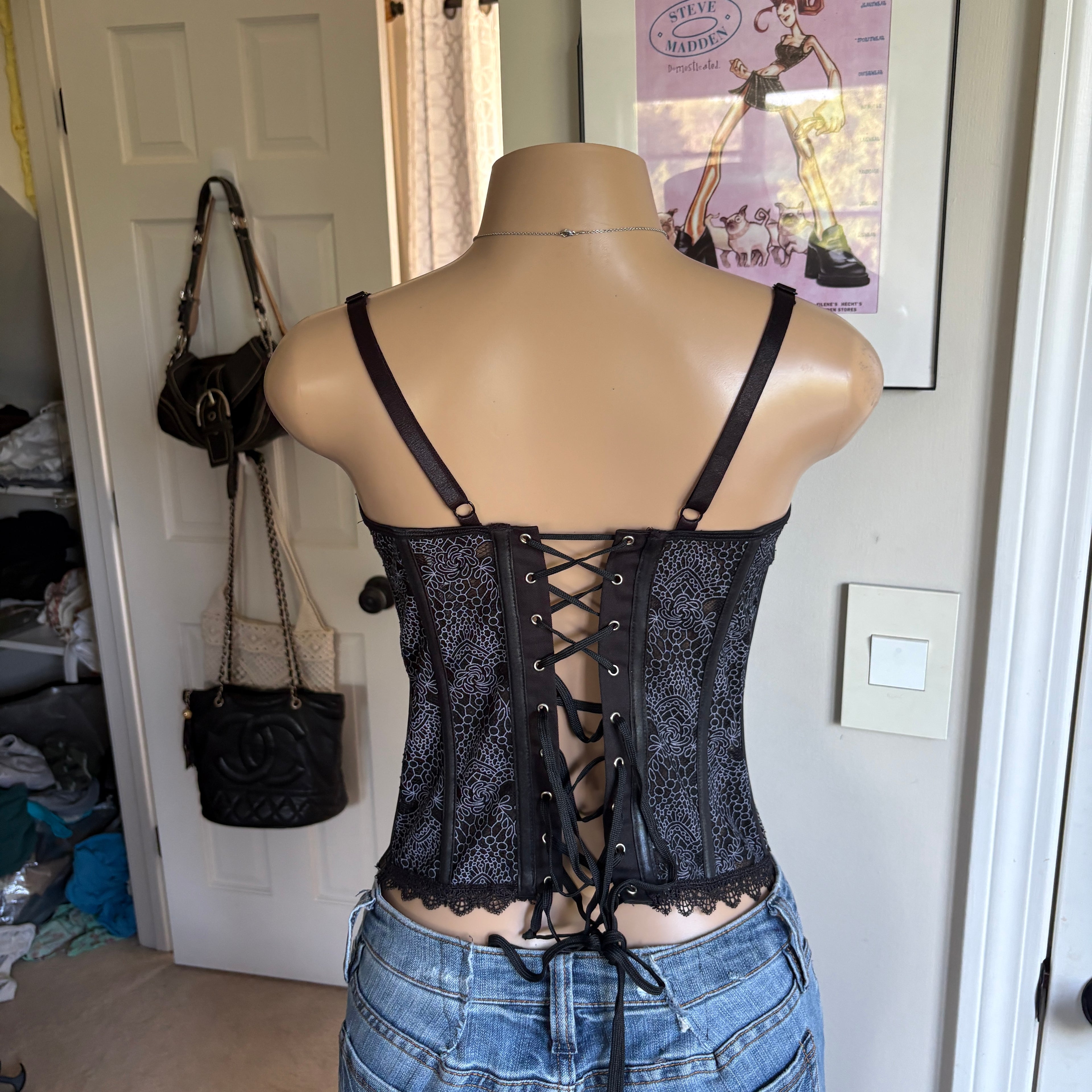 00s black floral lace bustier corset top (size L)