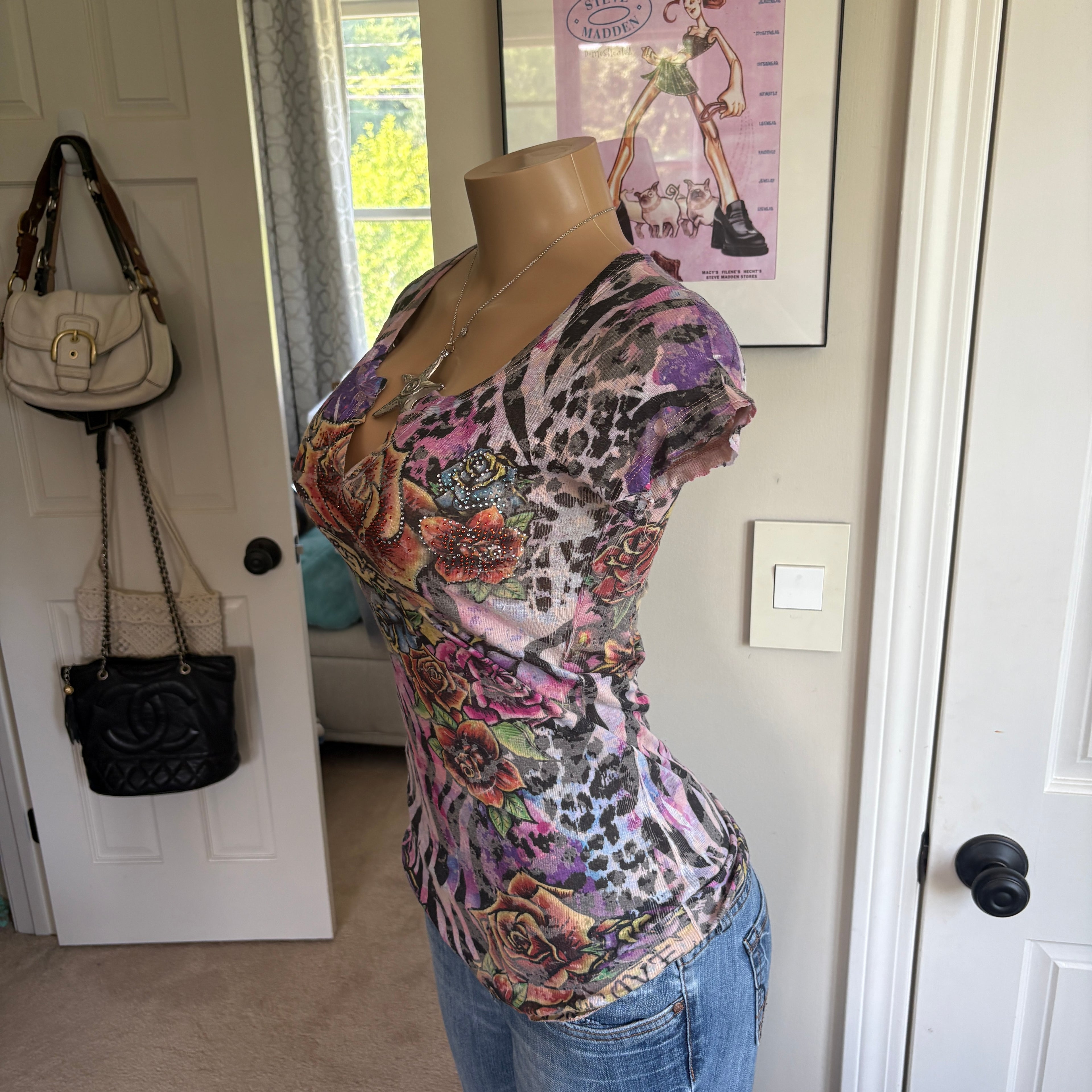 00s unique leopard & floral graphic short sleeve (size XS)