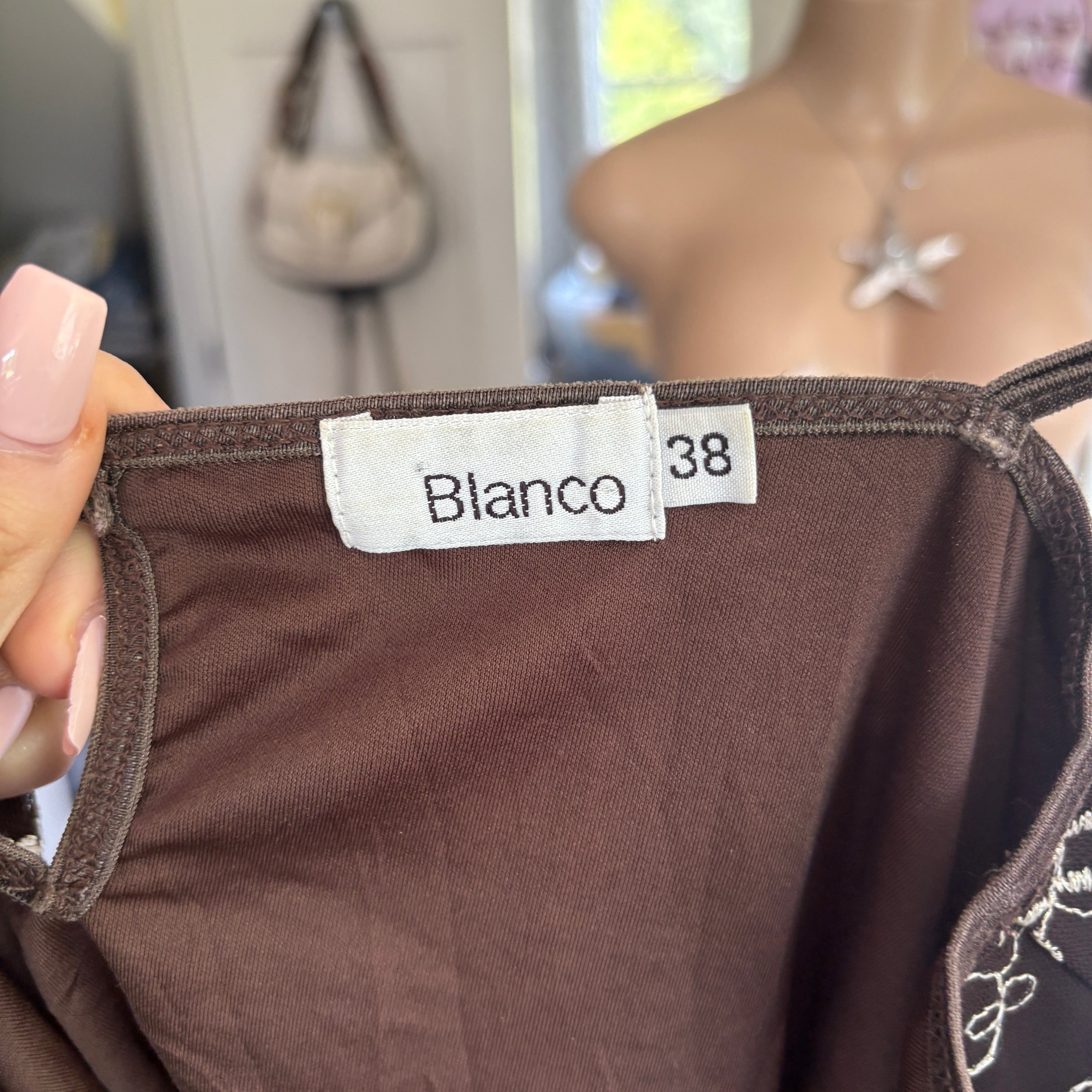 00s brown floral lace v neck cami (size S/M)