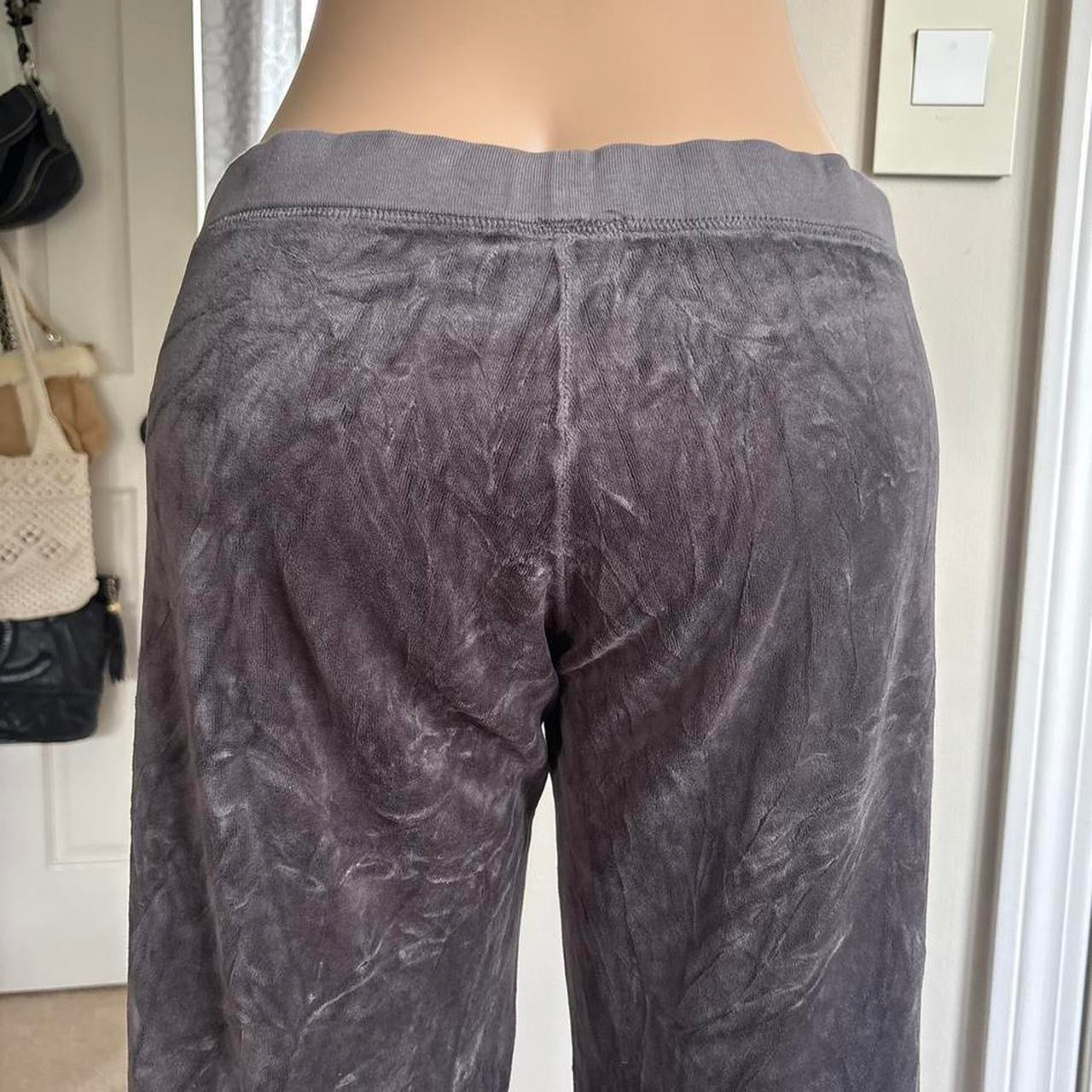 00s Juicy Couture gray velour sweatpants (size L)