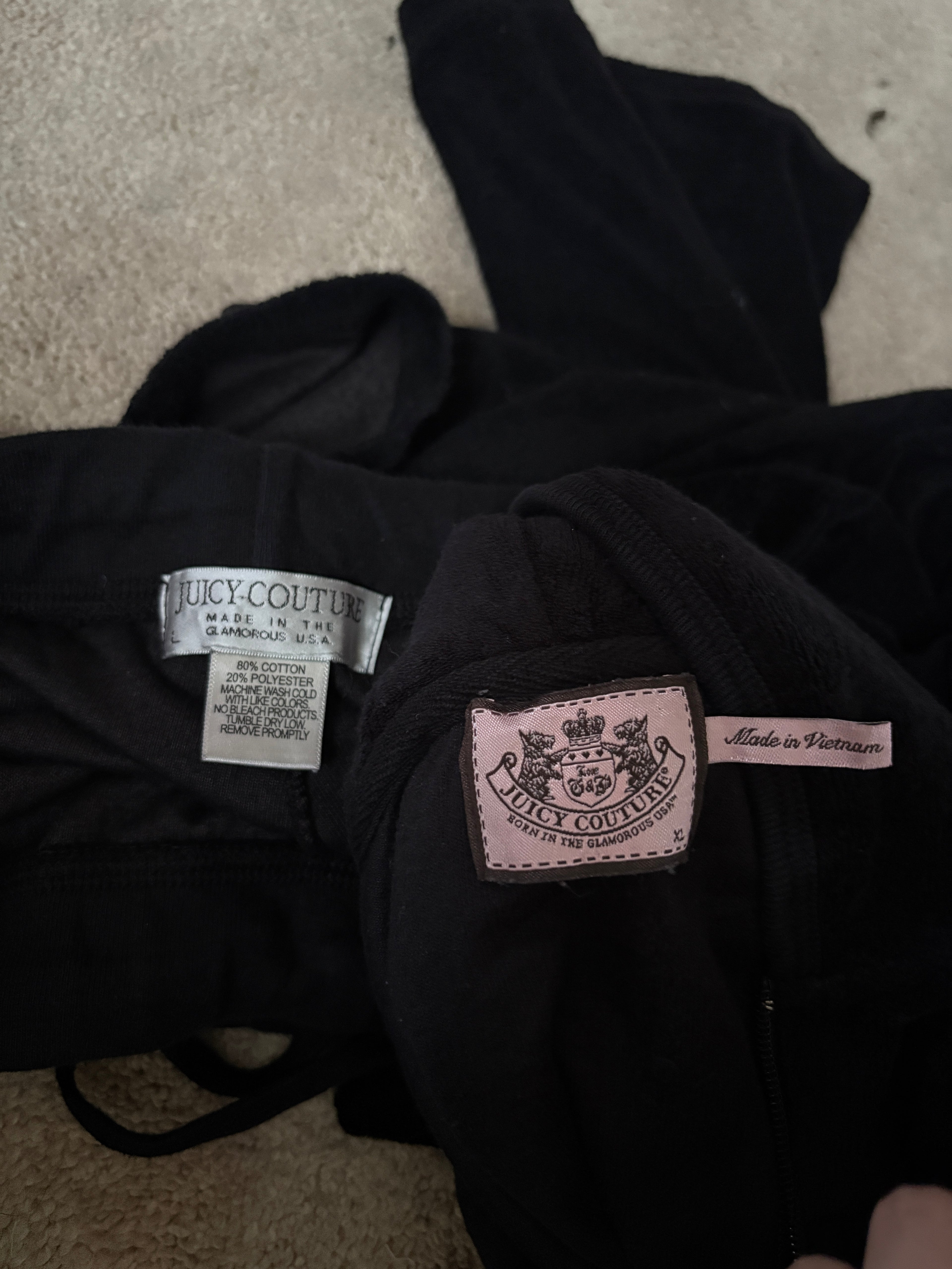 00s Juicy Couture black terrycloth tracksuit set (size L)