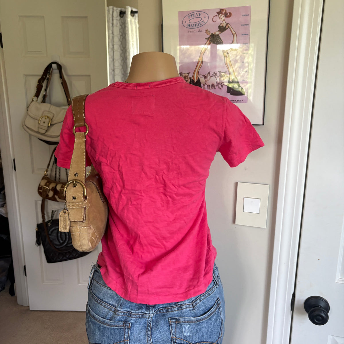 00s Abercrombie & Fitch pink t-shirt (size S)