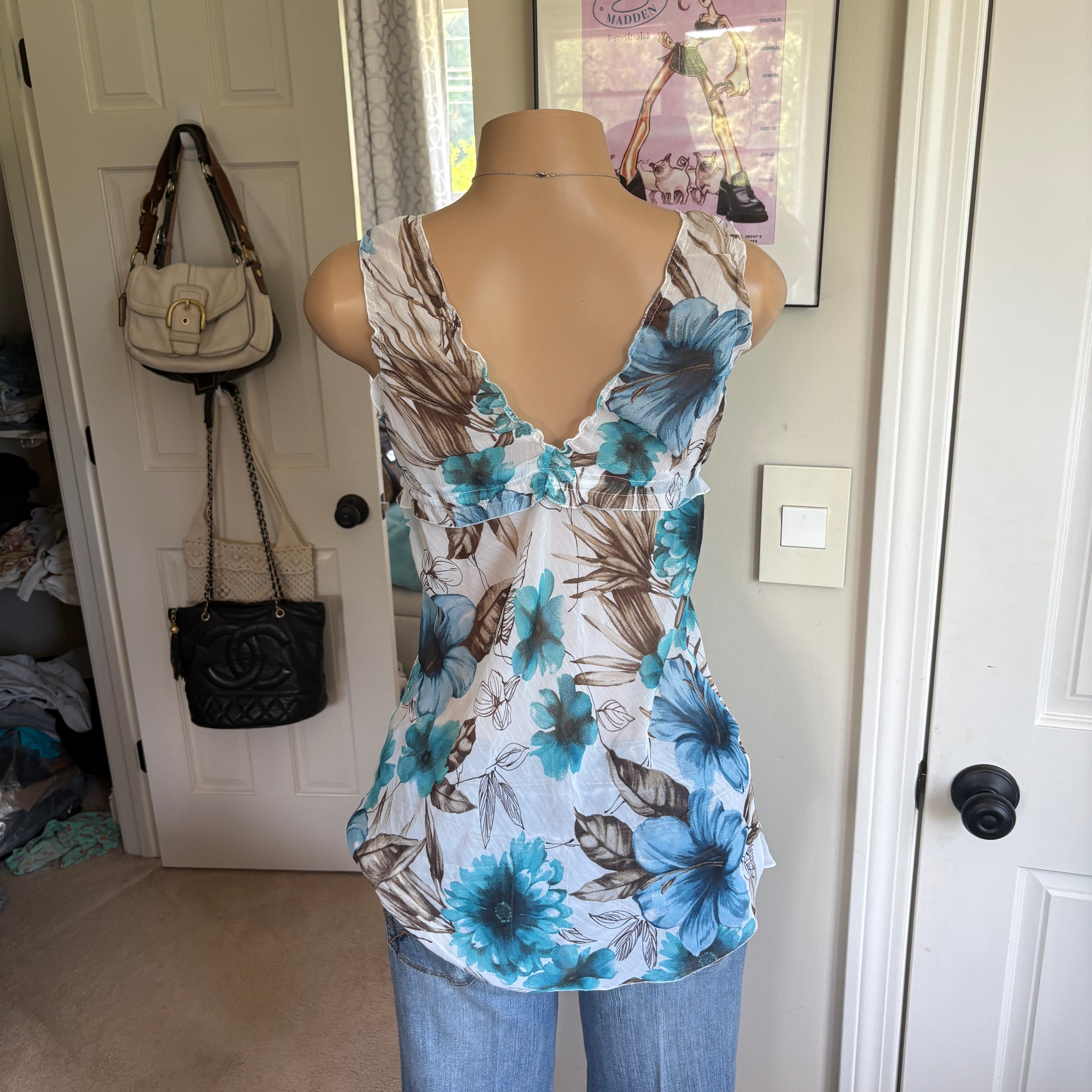 00s blue floral bow tank top (size L)