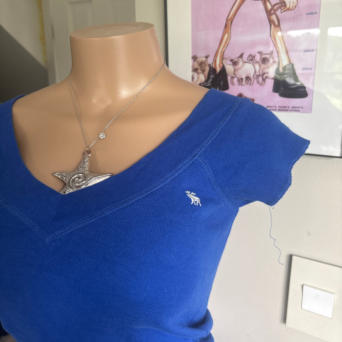 00s Abercrombie blue moose short sleeve (size XS/S)