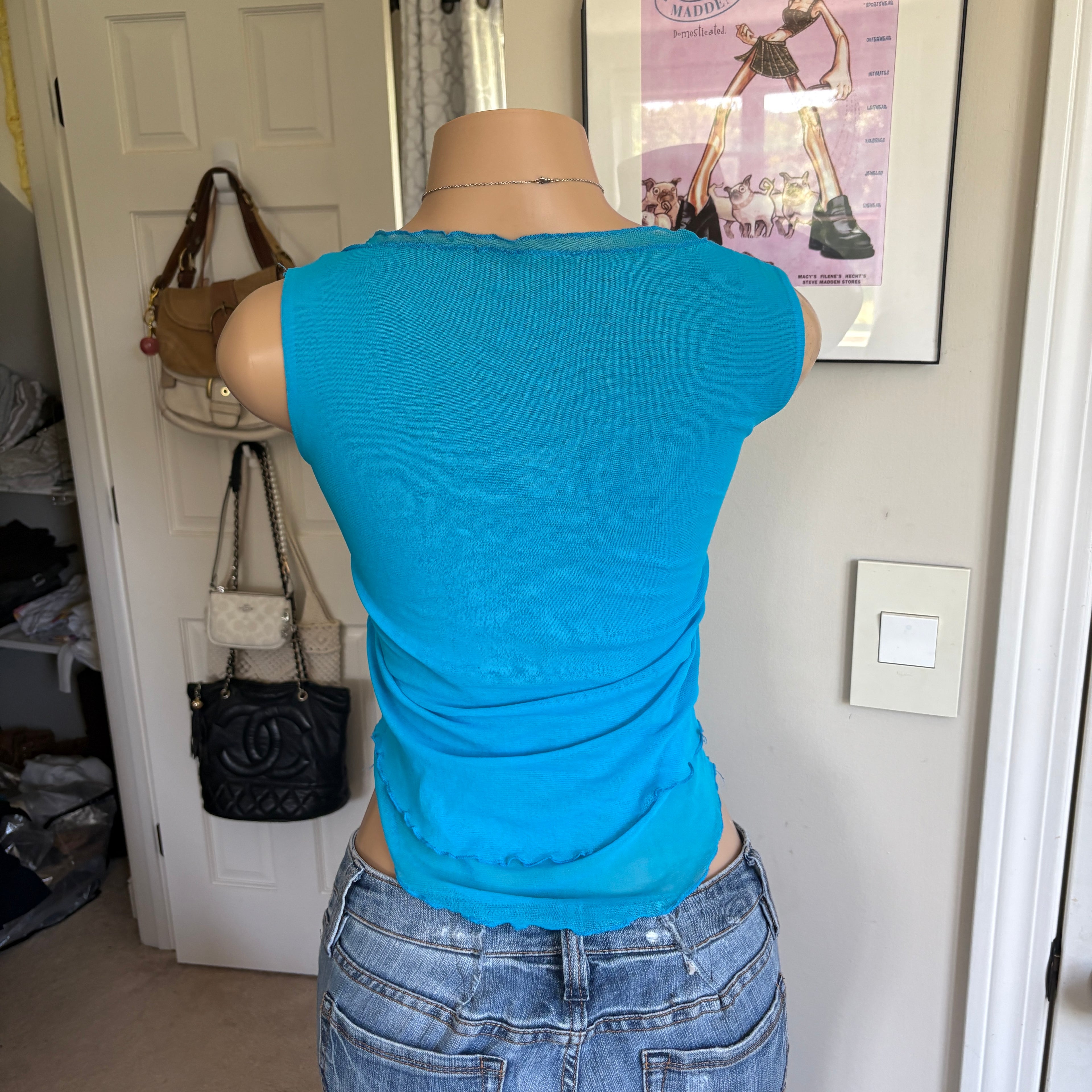00s blue sunflower tank top (size S/M)