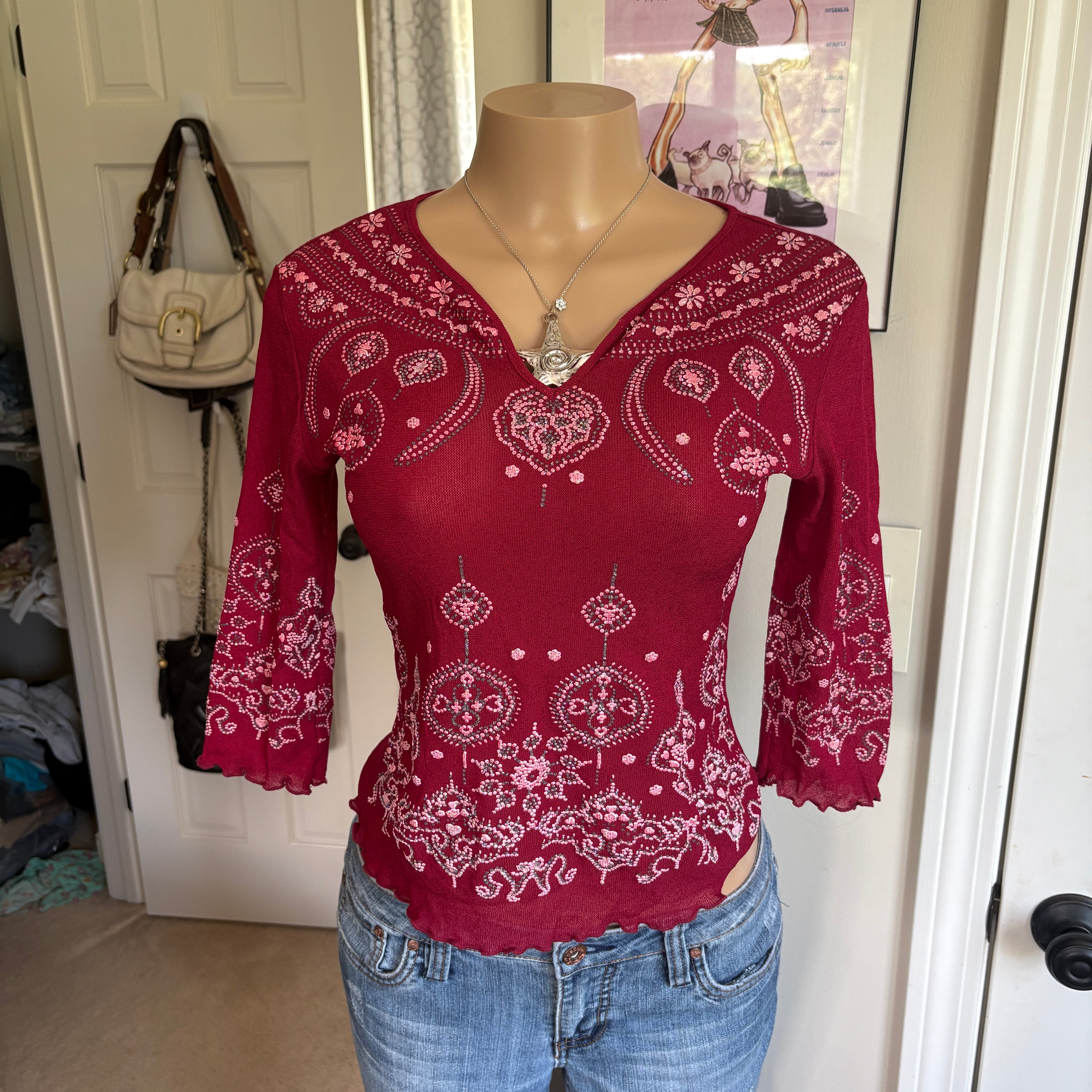 00s boho red floral long sleeve top (size M)
