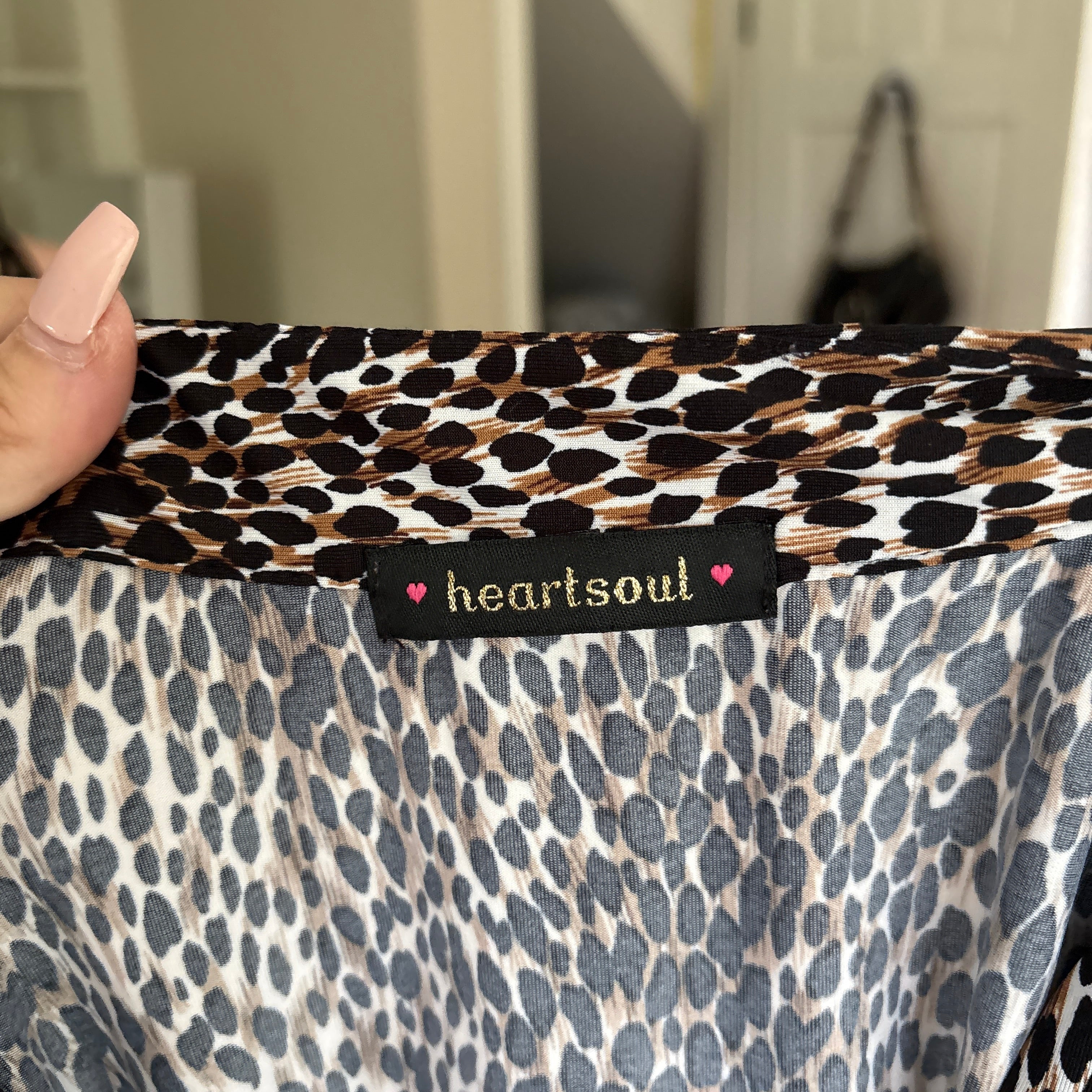 00s Heart Soul leopard tie back short sleeve (size XL)