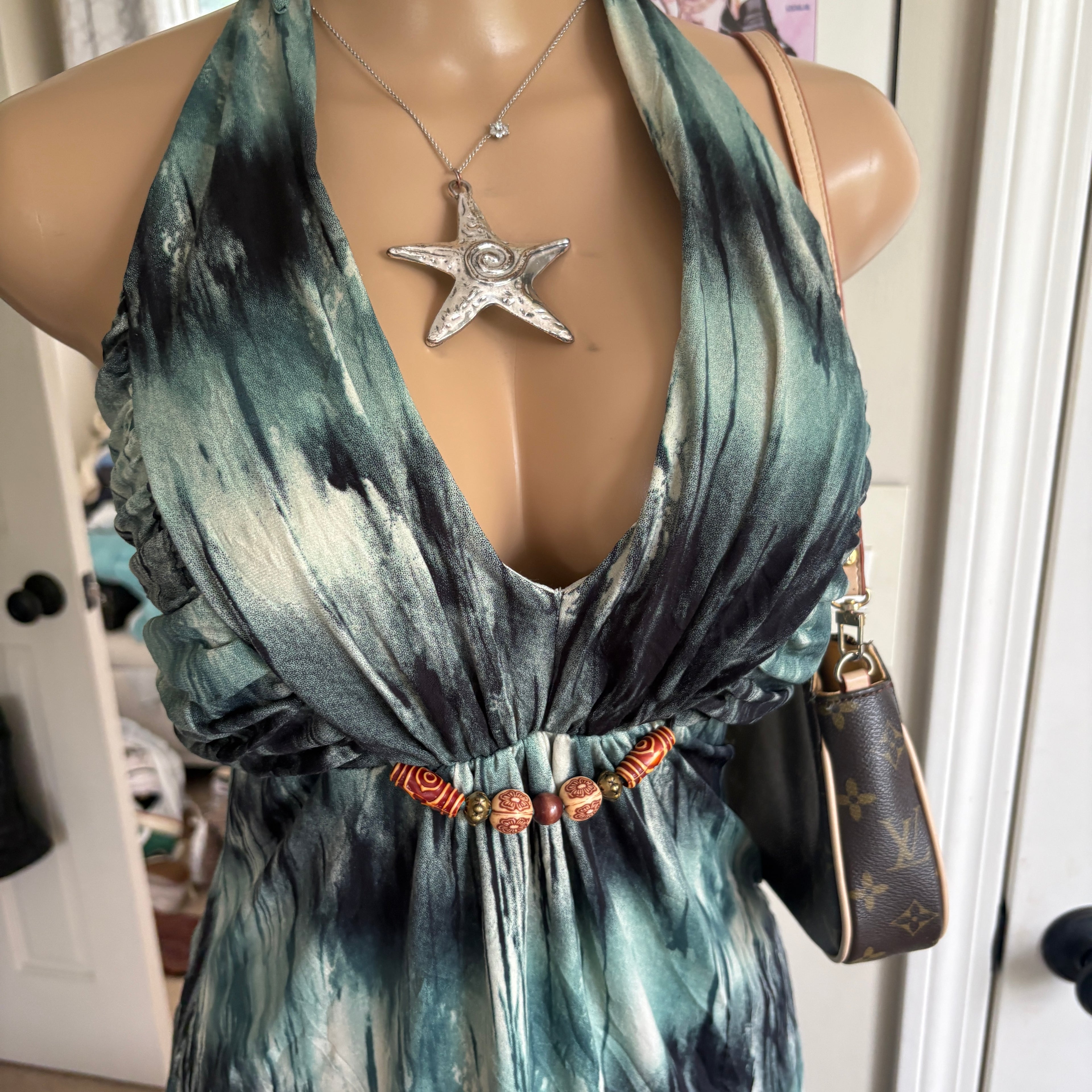 00s unique blue printed halter dress (size M)