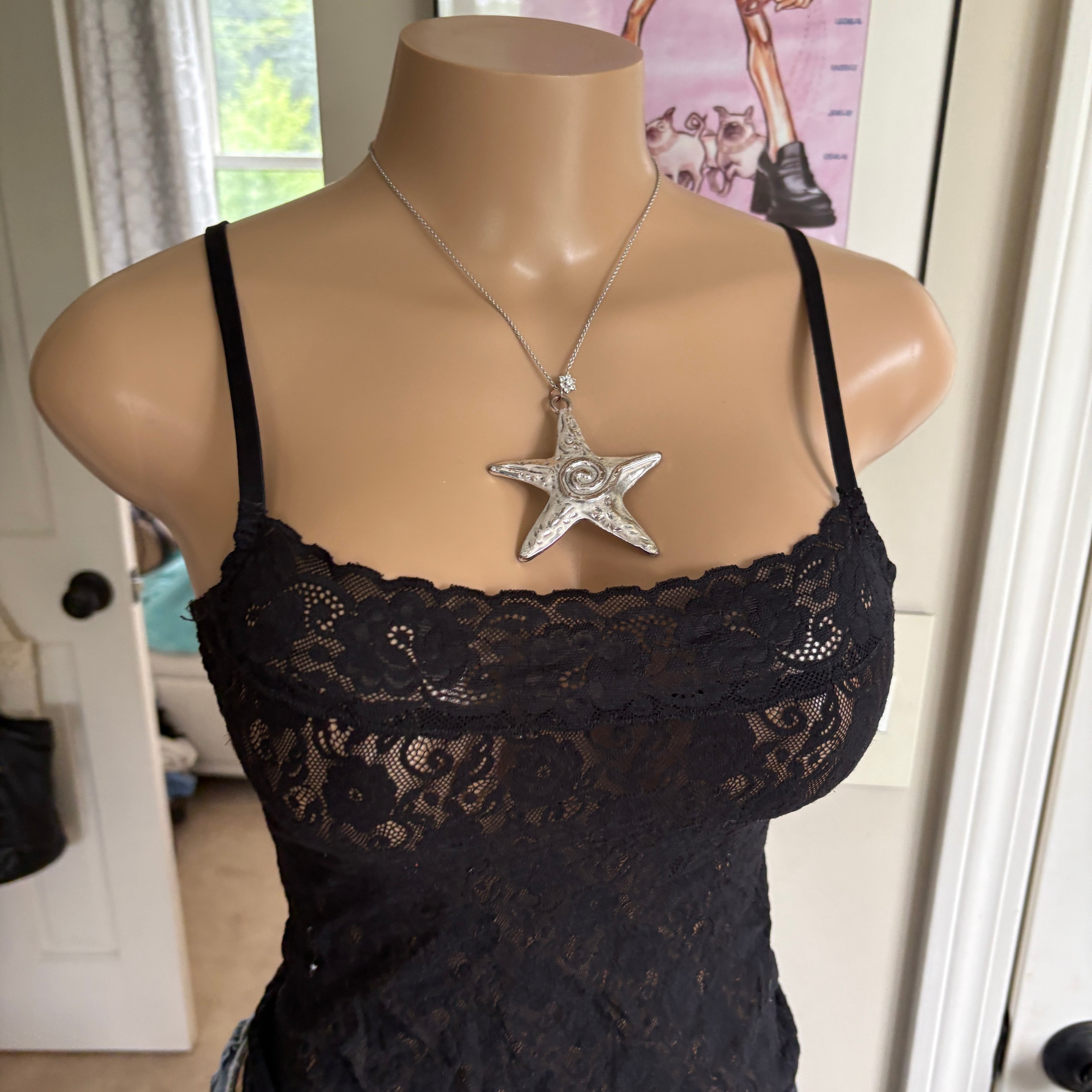 00s black floral lace cami (size S)