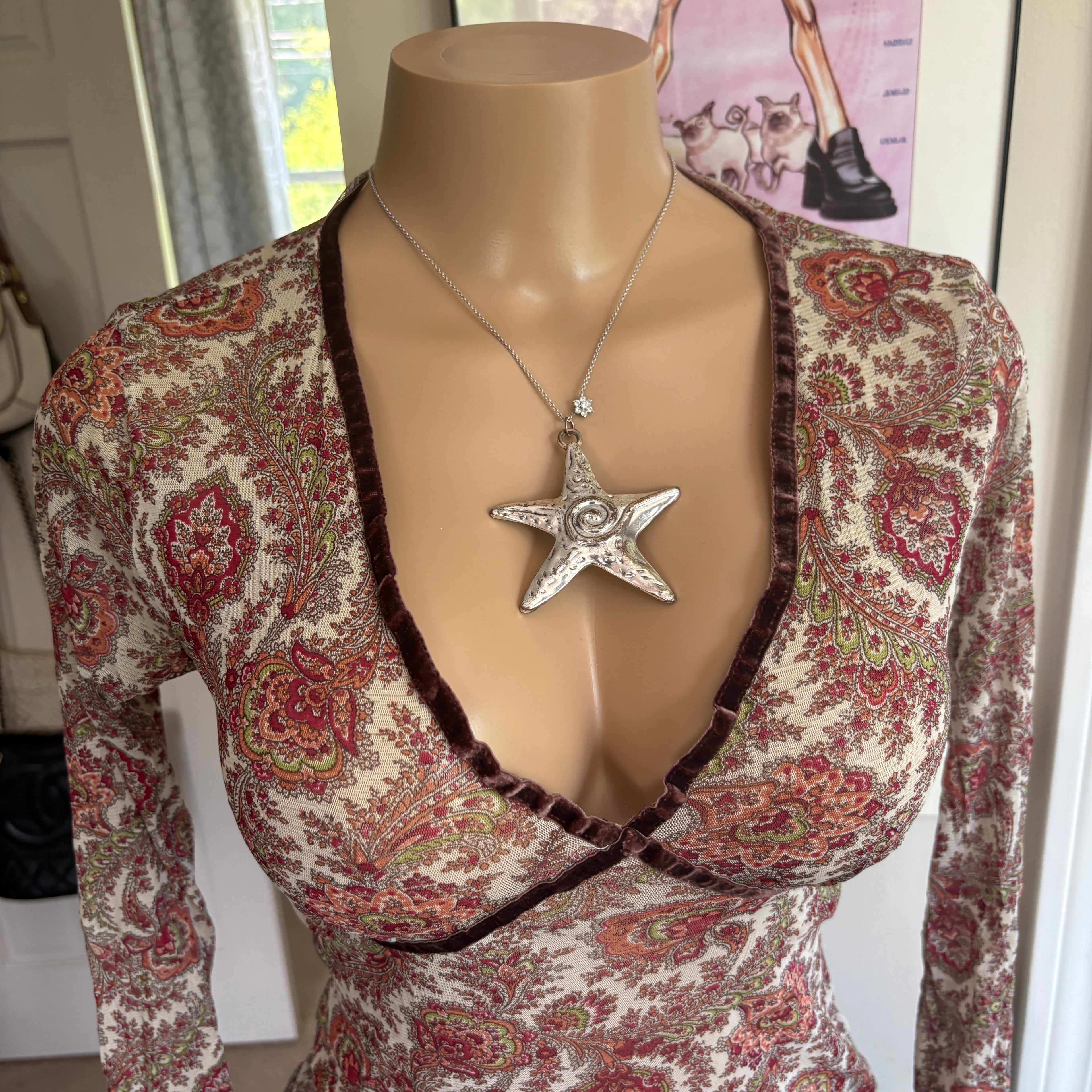 00s floral sheer tie back long sleeve (size S/M)