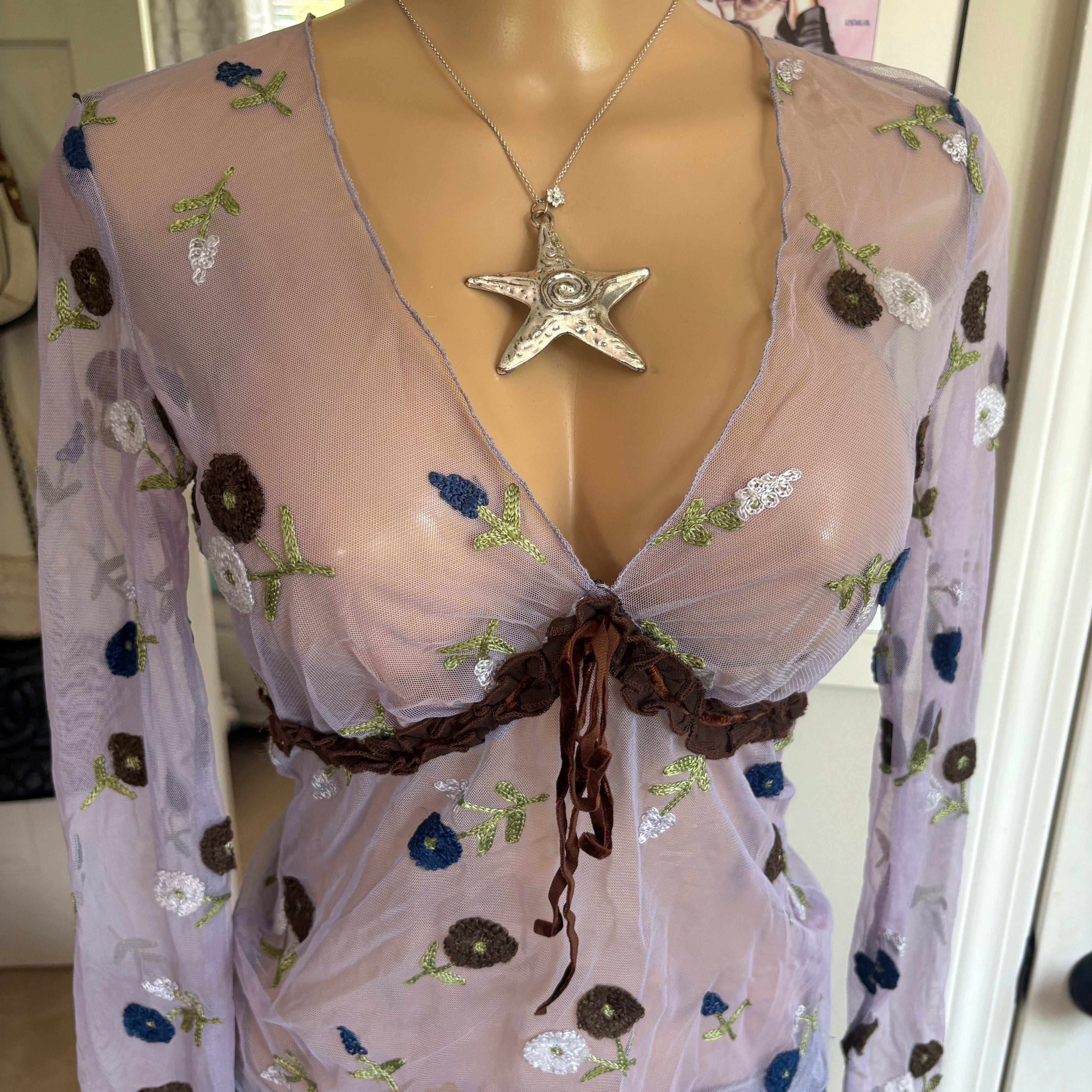 00s purple floral v neck long sleeve (size L)