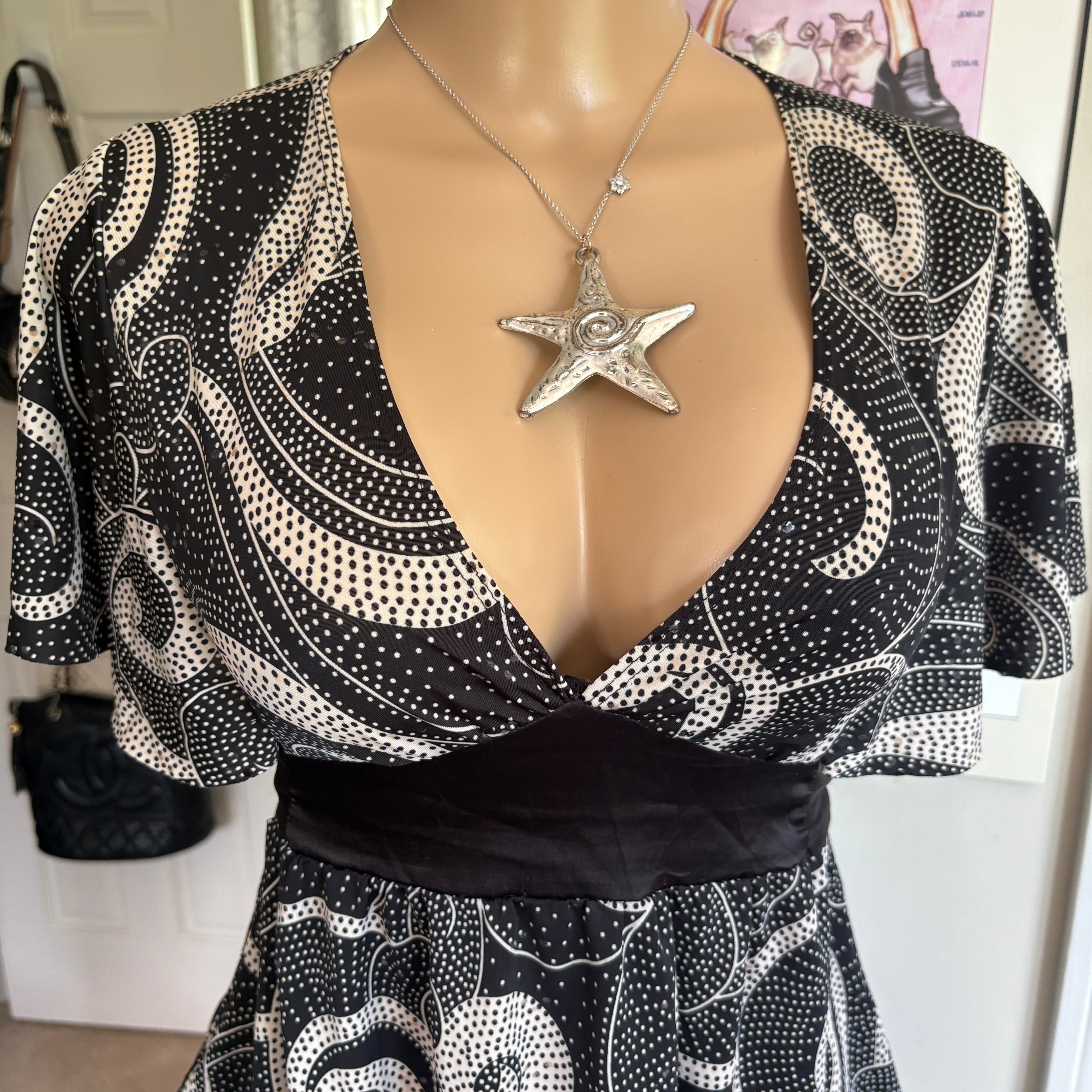 00s black whimsy swirl tie back top (size L)