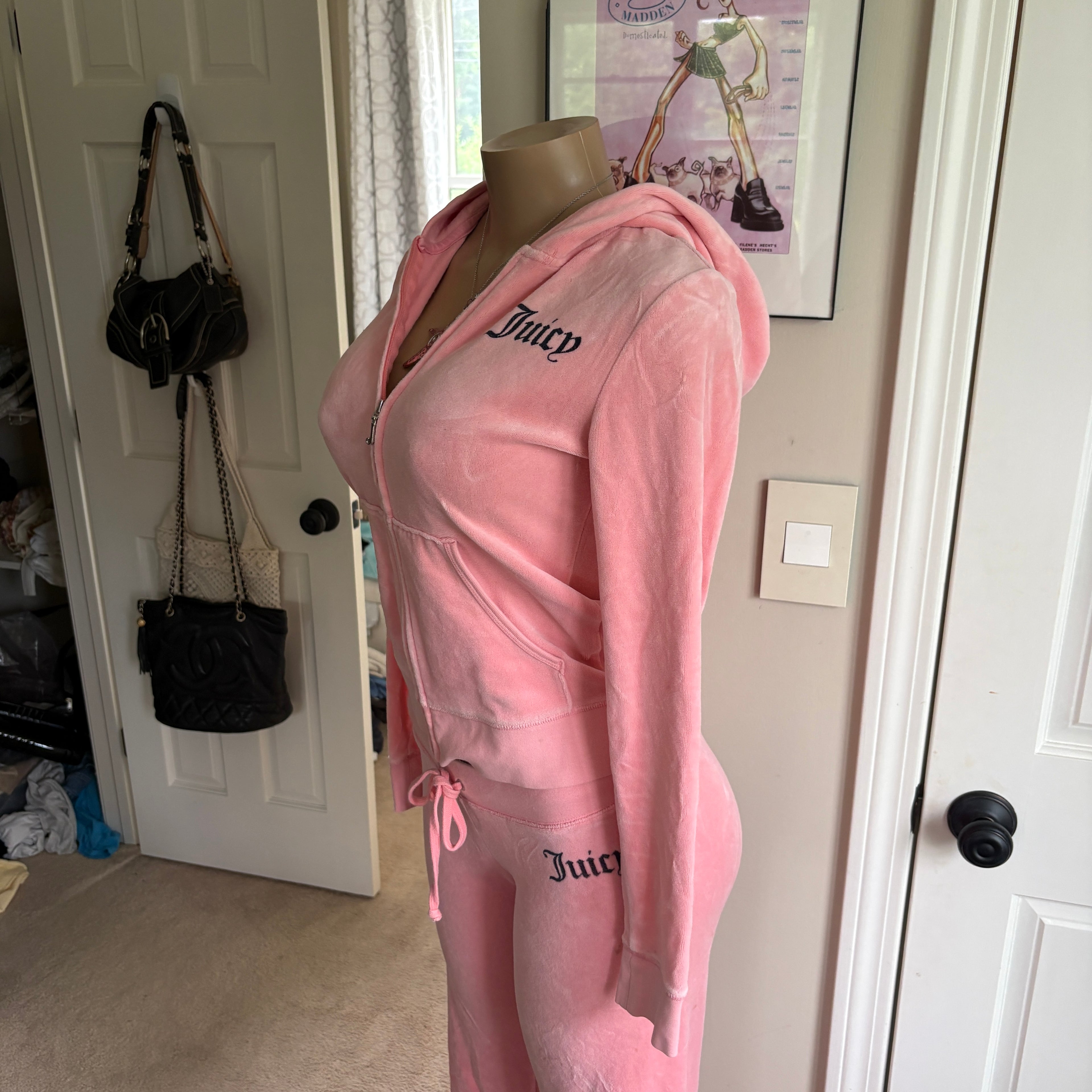 00s Juicy Couture pink baby velour tracksuit set (size S)