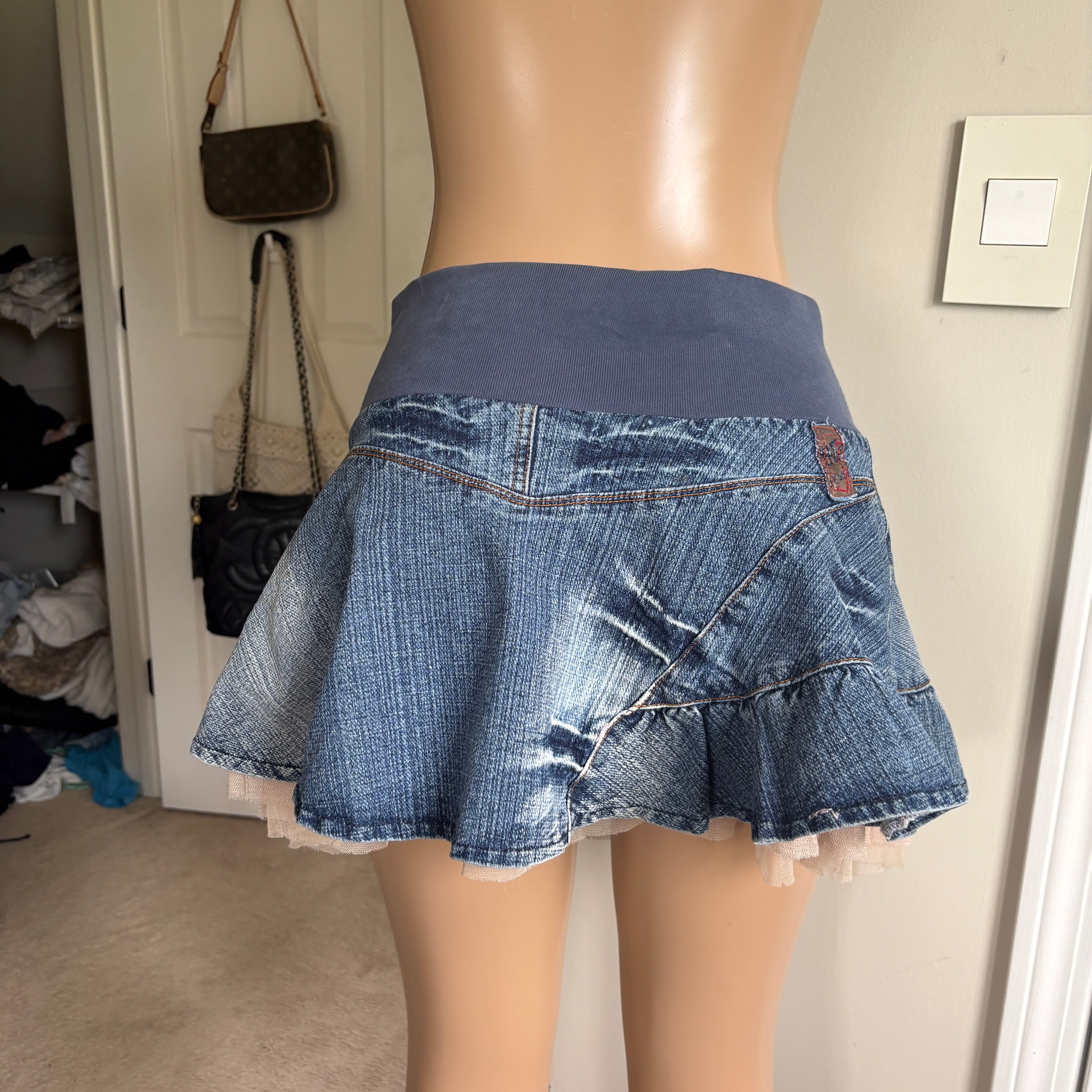 00s Jeanstar ruffle mini deim skirt (size S)