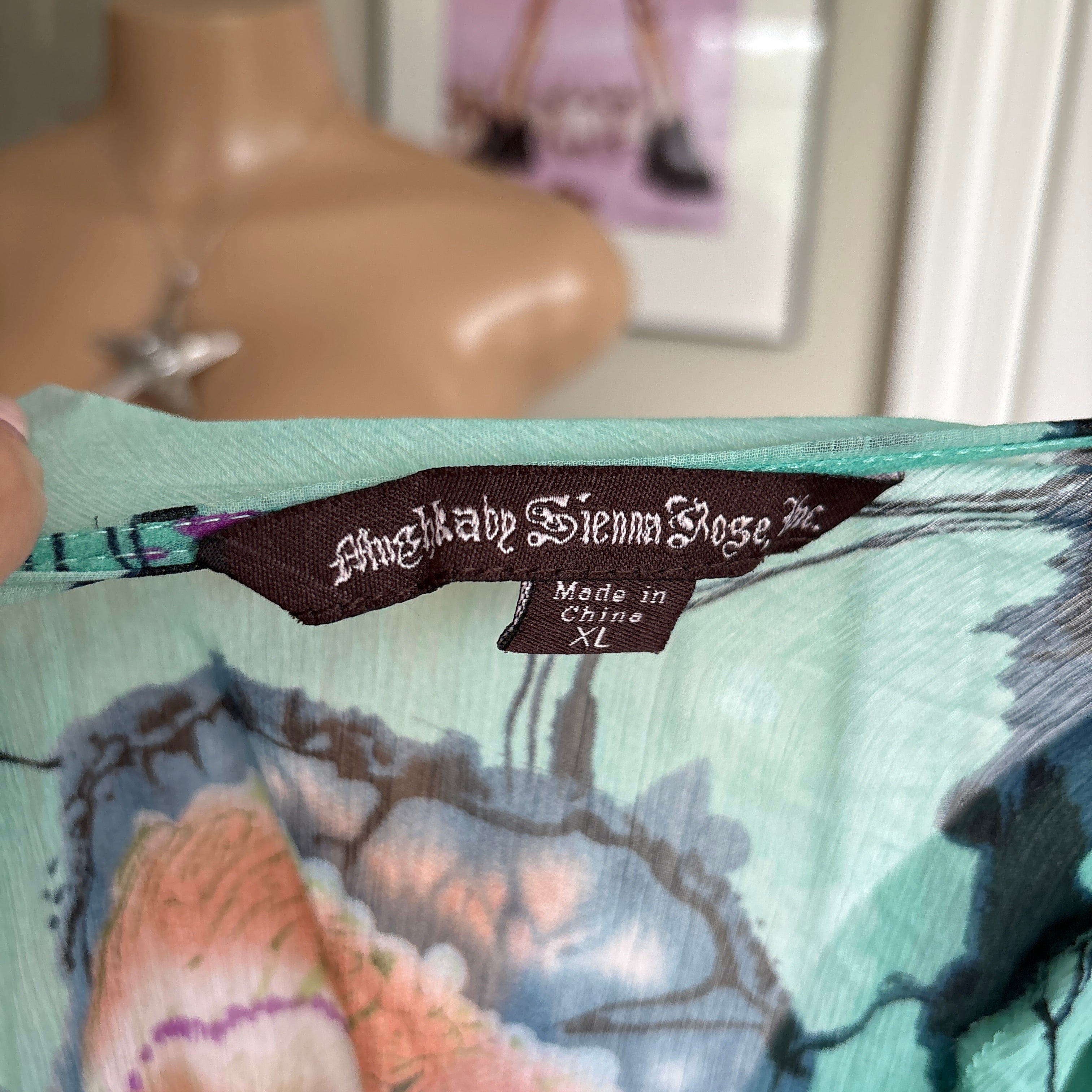 00s unique teal beaded floral short sleeve (size XL)