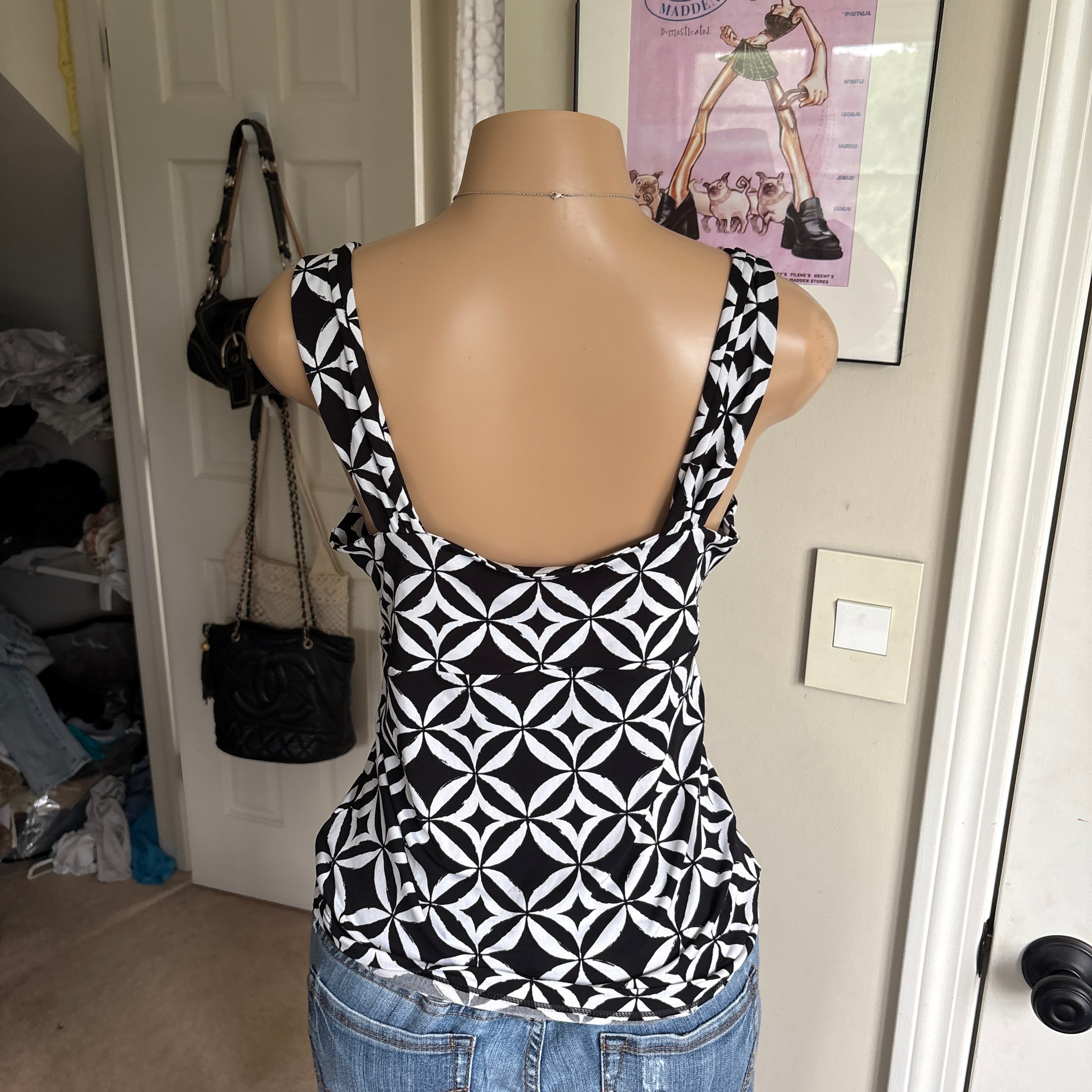 00s WHBM black & white tank top (size M)