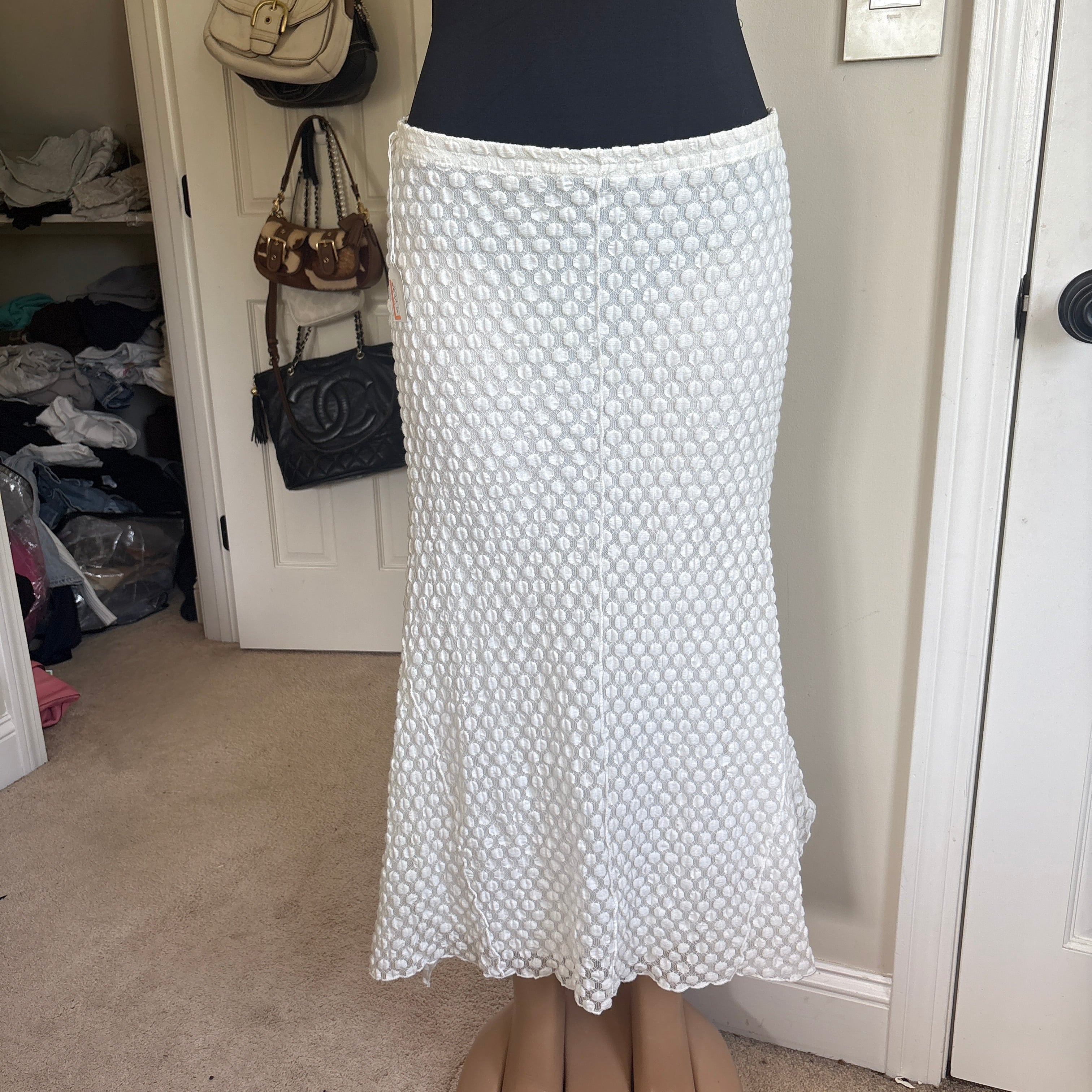 00s white polka dot maxi skirt (size L)