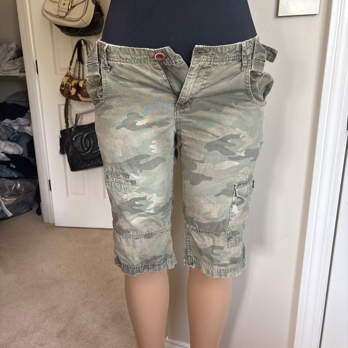 00s Prana camo cargo cropped pants (size S)