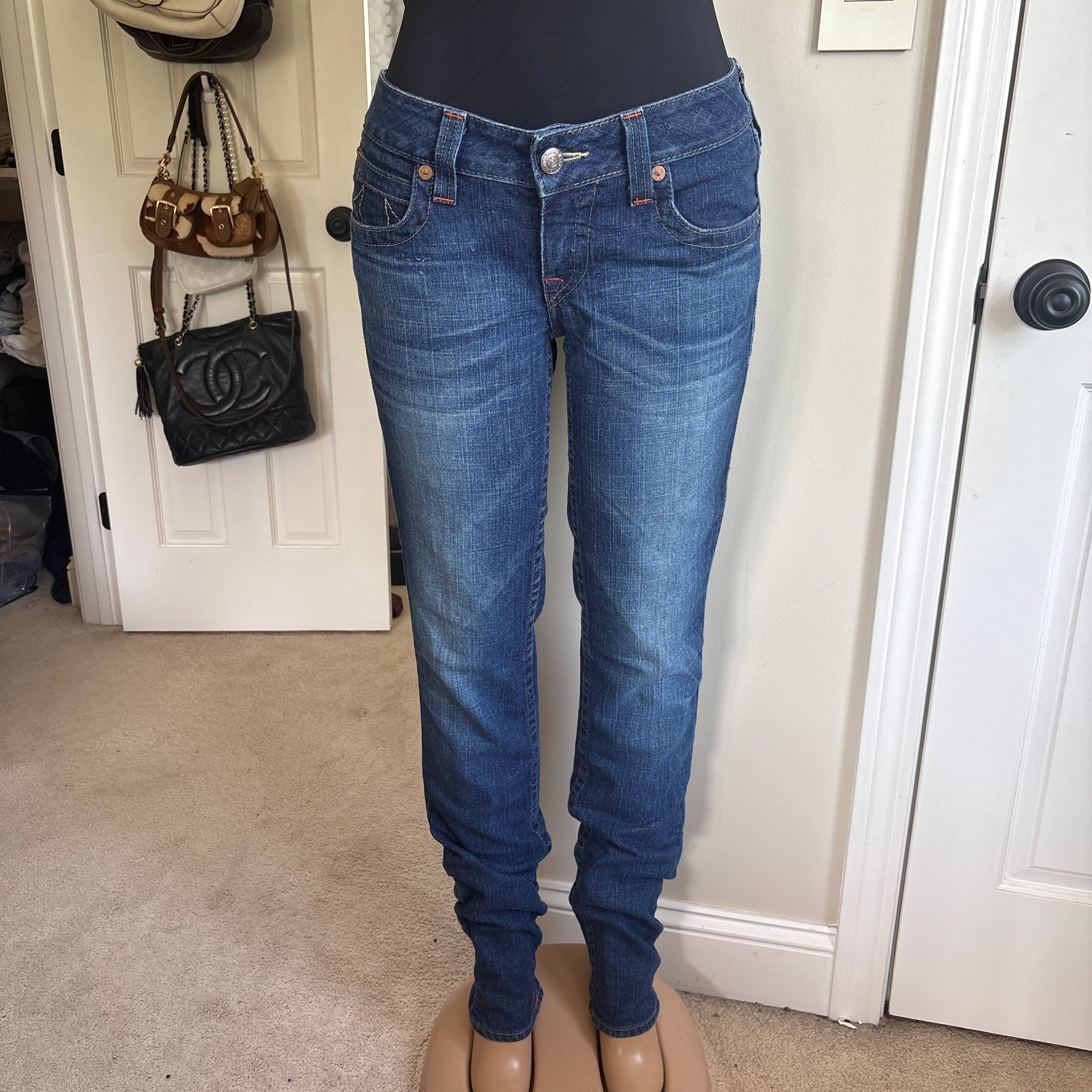 00s True Religion low rise skinny jeans (size 30)