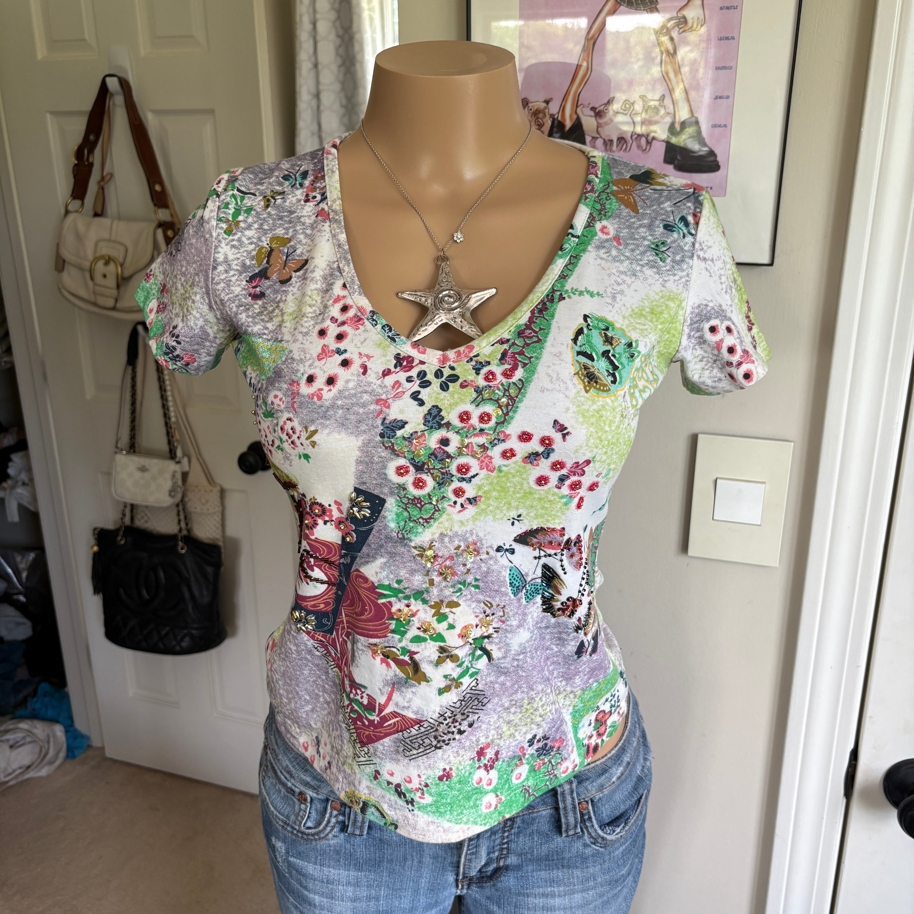 00s Save the Queen floral short sleeve top (size L)